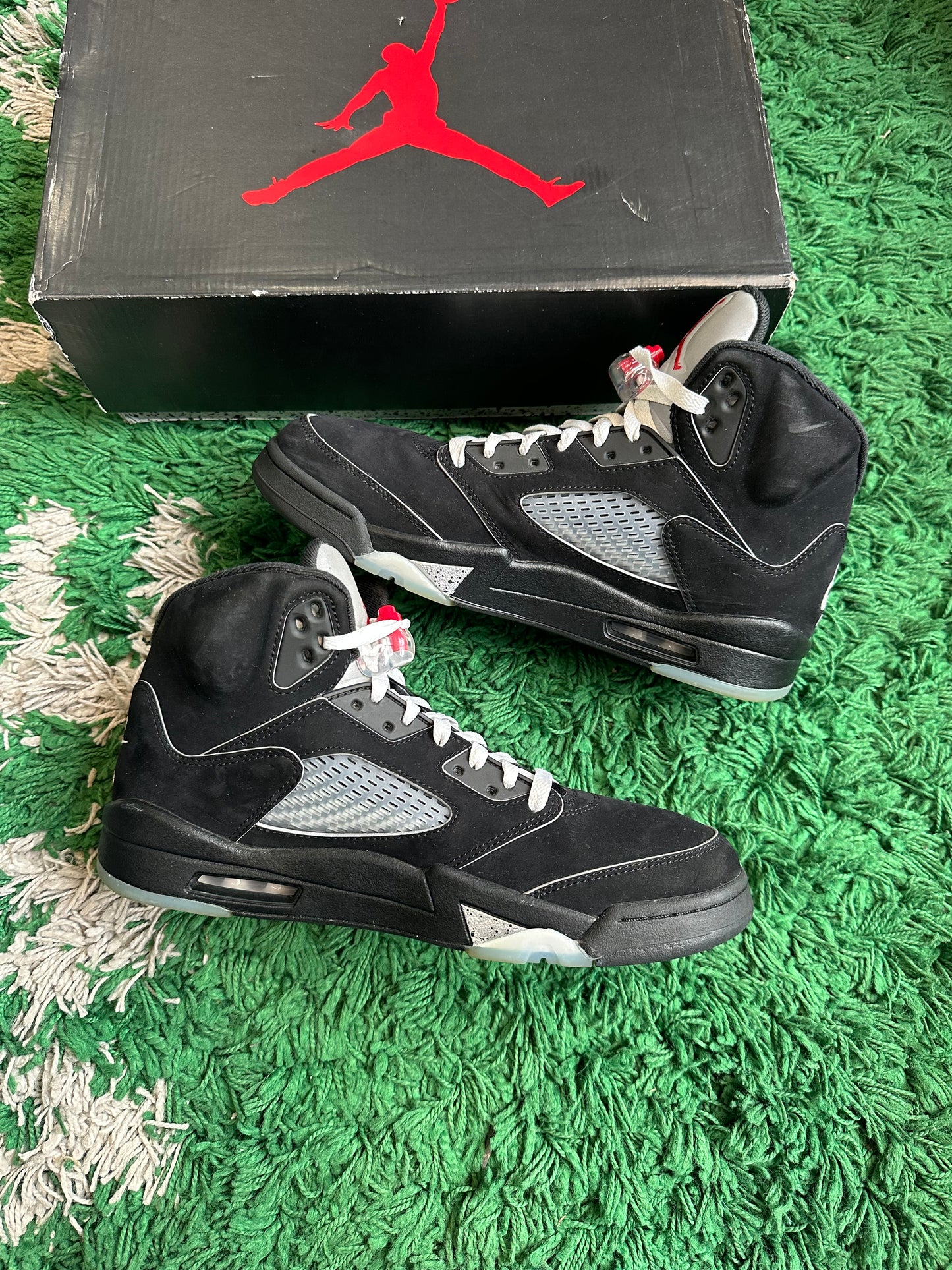 Jordan 5 “Black Metallic Reimagined”