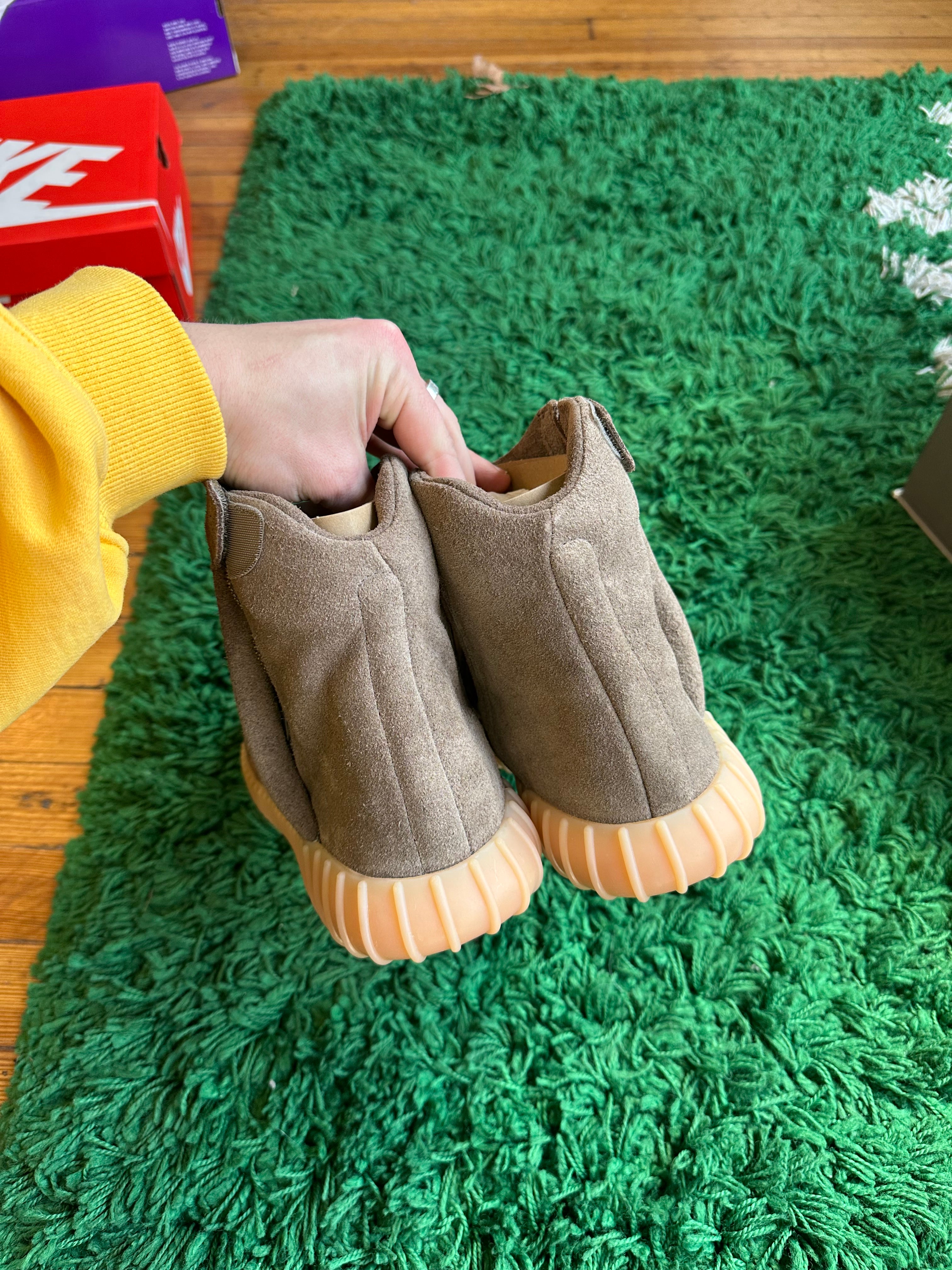 Yeezy Boost 750 “Chocolate”