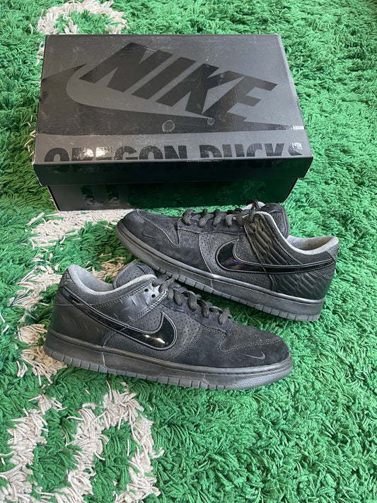 Nike Dunk Low “Oregon PE Duck of a Feather”