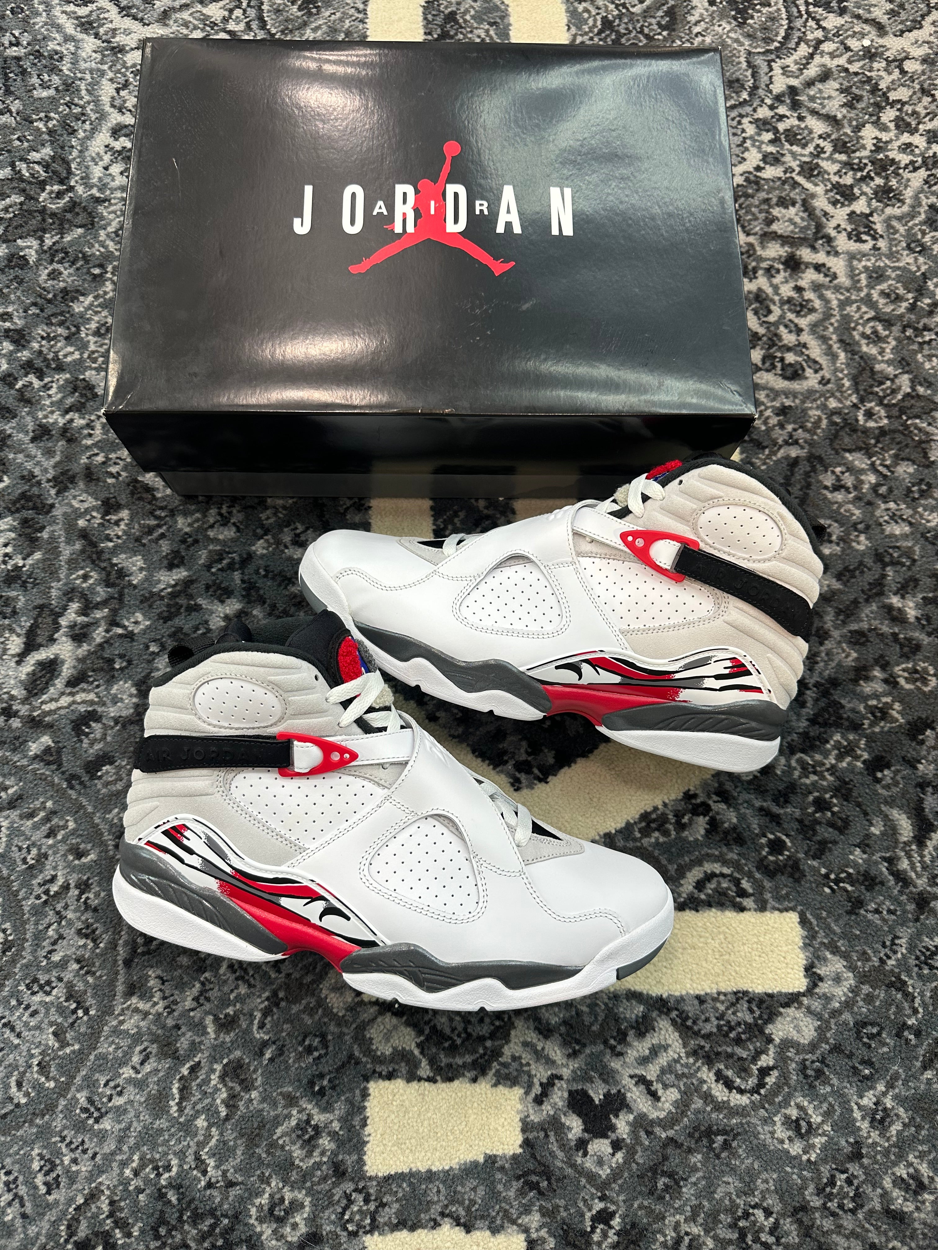 Jordan 8 “White True Red” (2025)