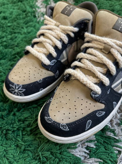 Nike Dunk Low SB “Travis Scott”