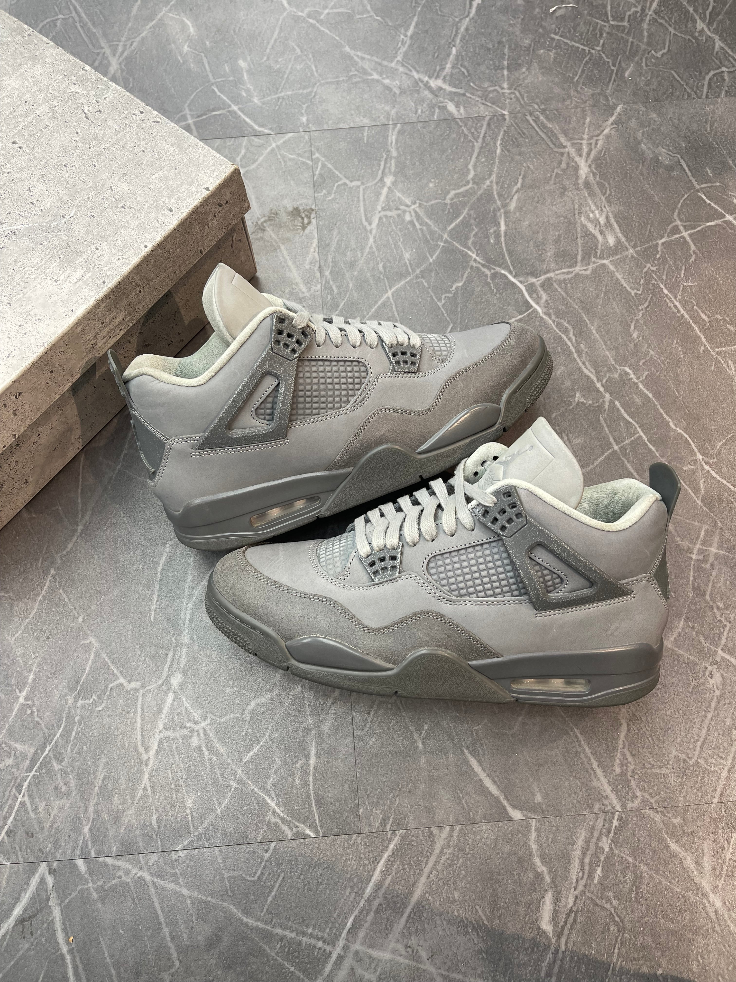 Jordan 4 “Wet Cement”