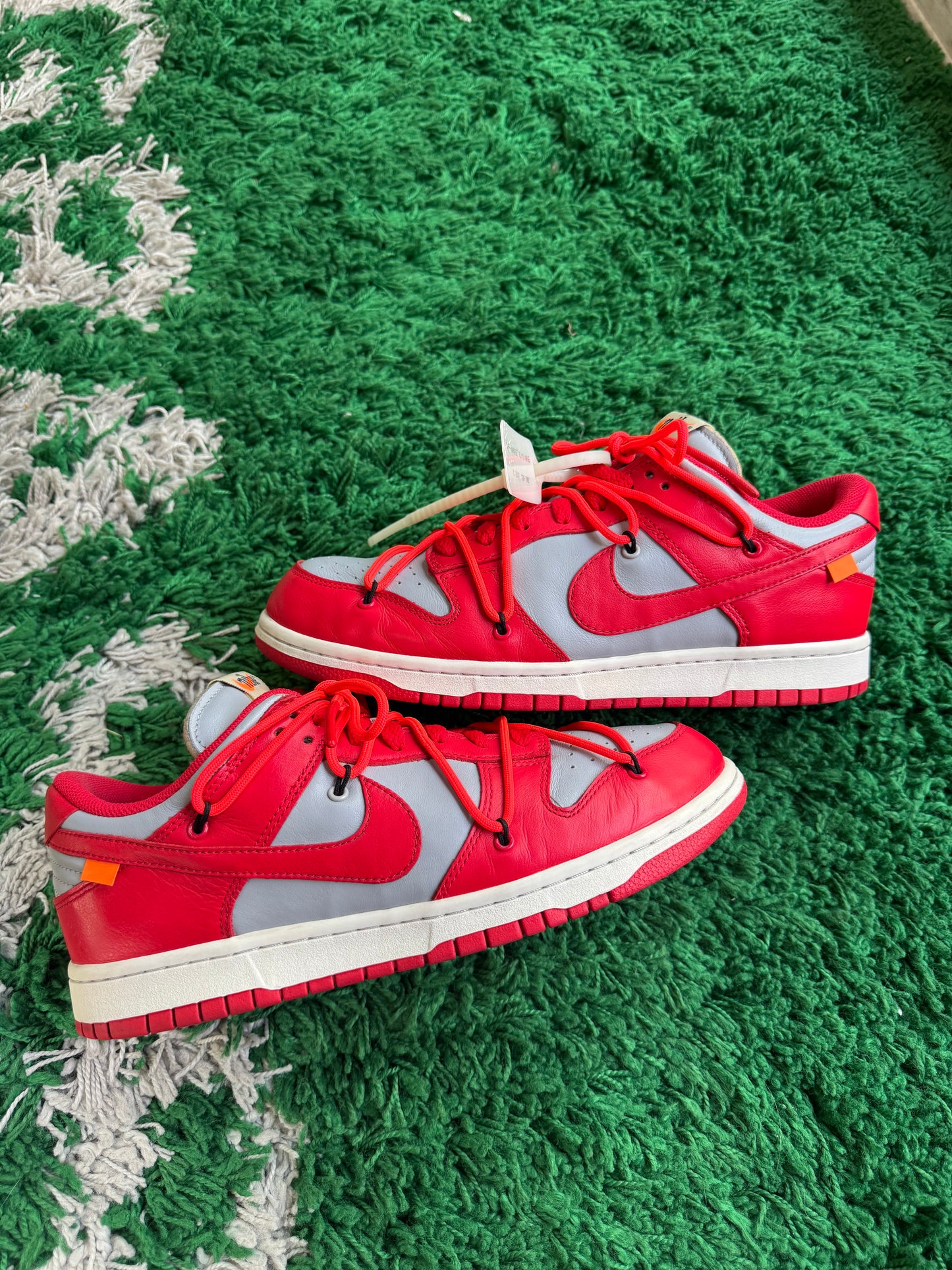 Nike Dunk Low x Off White “University Red”