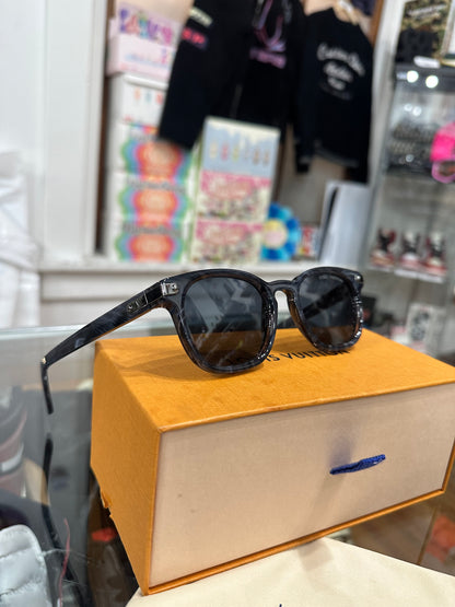 Louis Vuitton Signature Square Sound Sunglasses