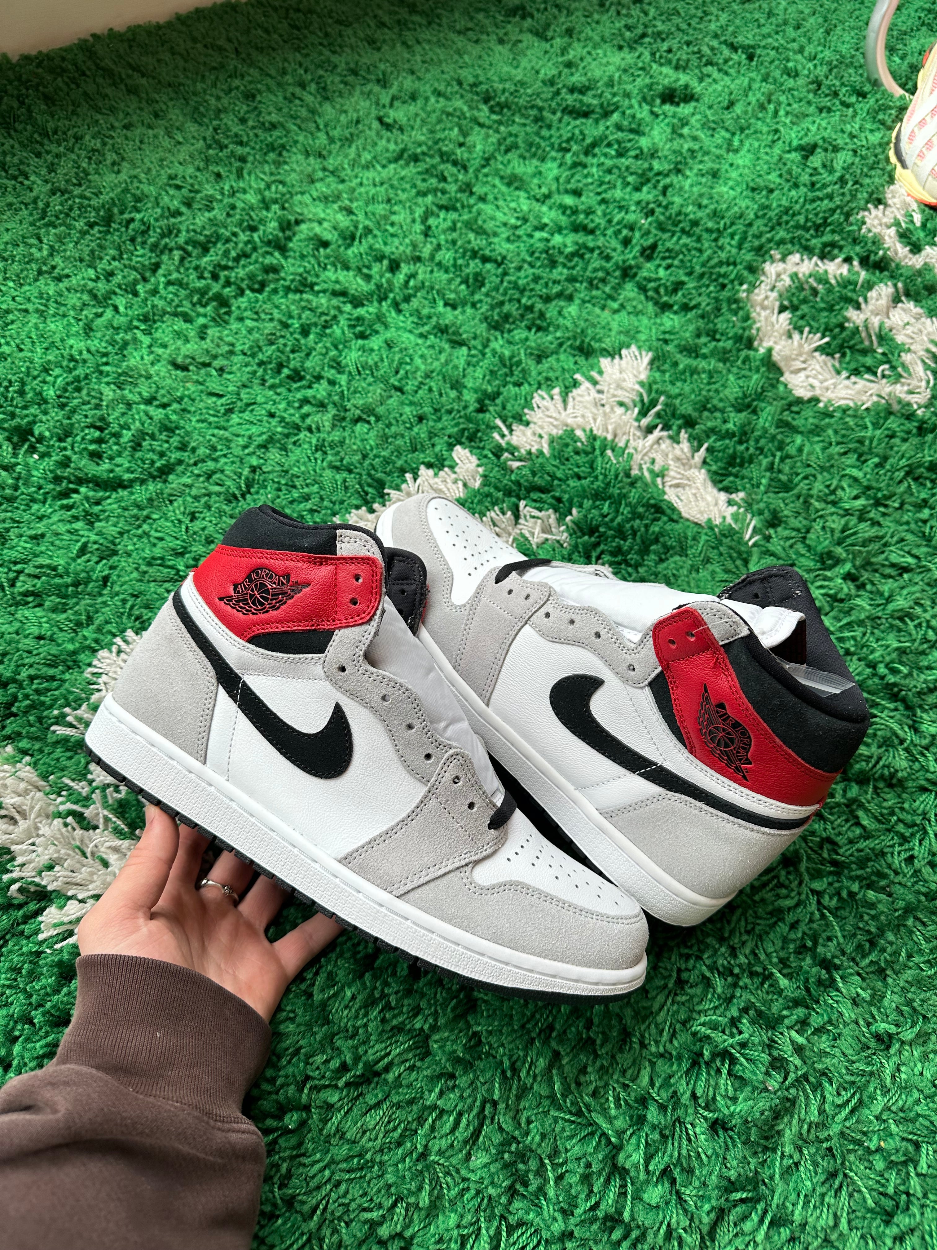 Jordan 1 High “Light Smoke Grey”