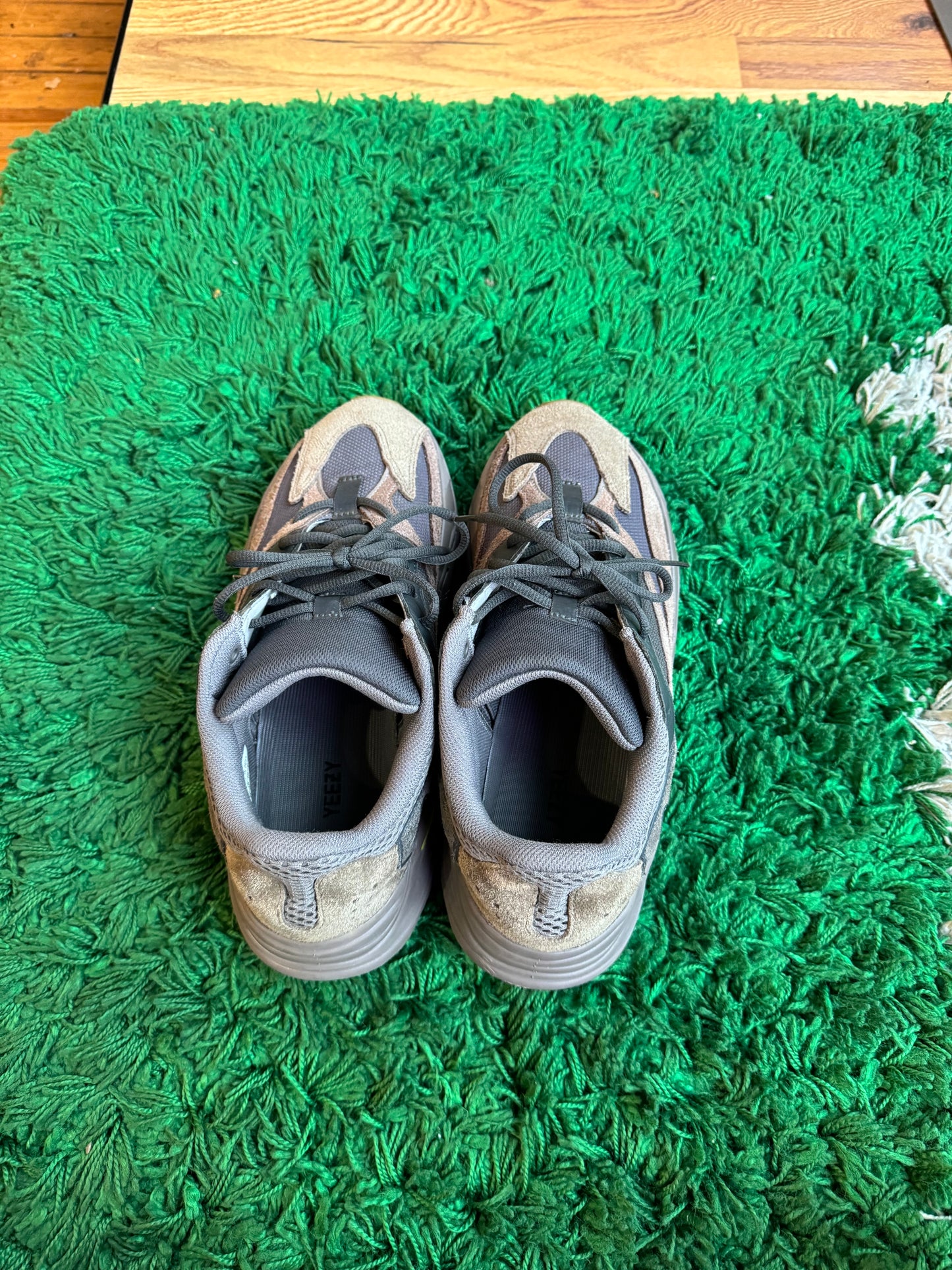 Yeezy Boost 700 “Mauve”