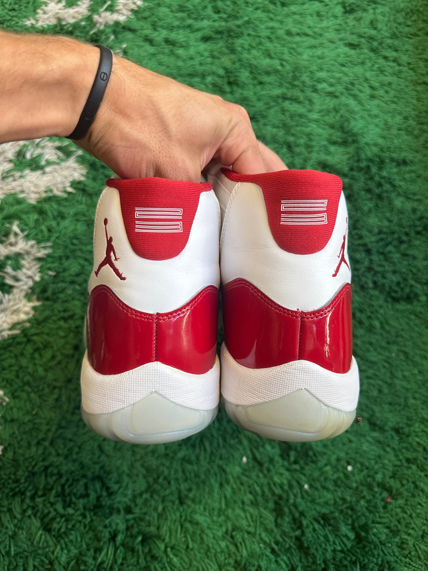 Jordan 11 “Cherry”