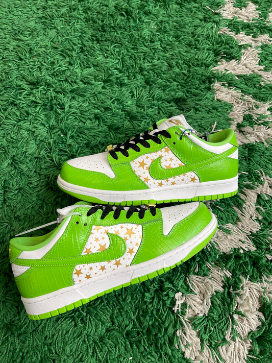 Nike Dunk Low SB x Supreme “Mean Green”