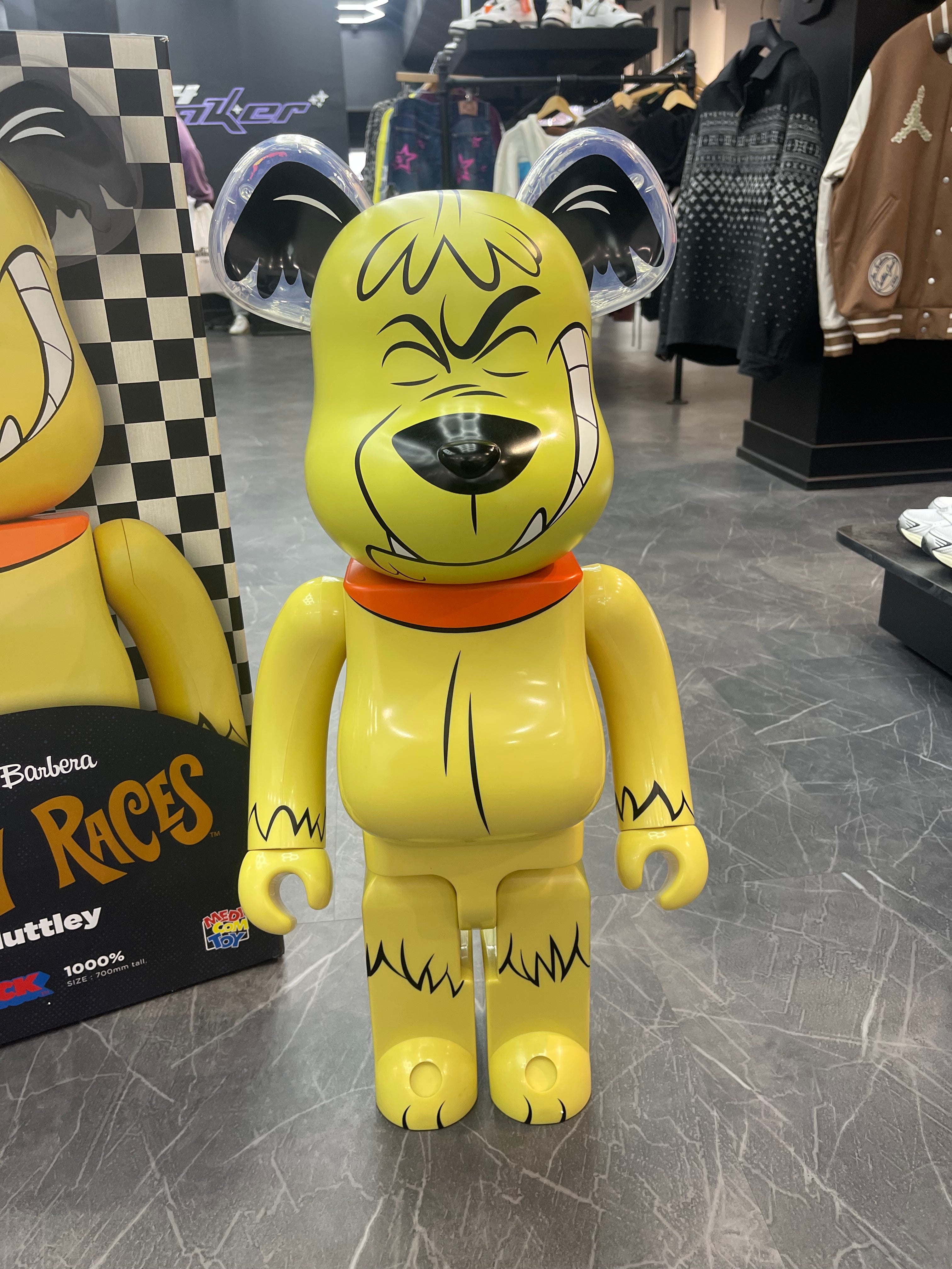 Bearbrick 1000% “Wackey Races Muttley”