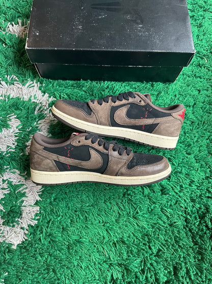Jordan 1 Low Travis Scott “Mocha”