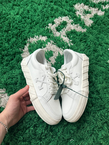 Off-White Vulc Low Leather “White SS22”