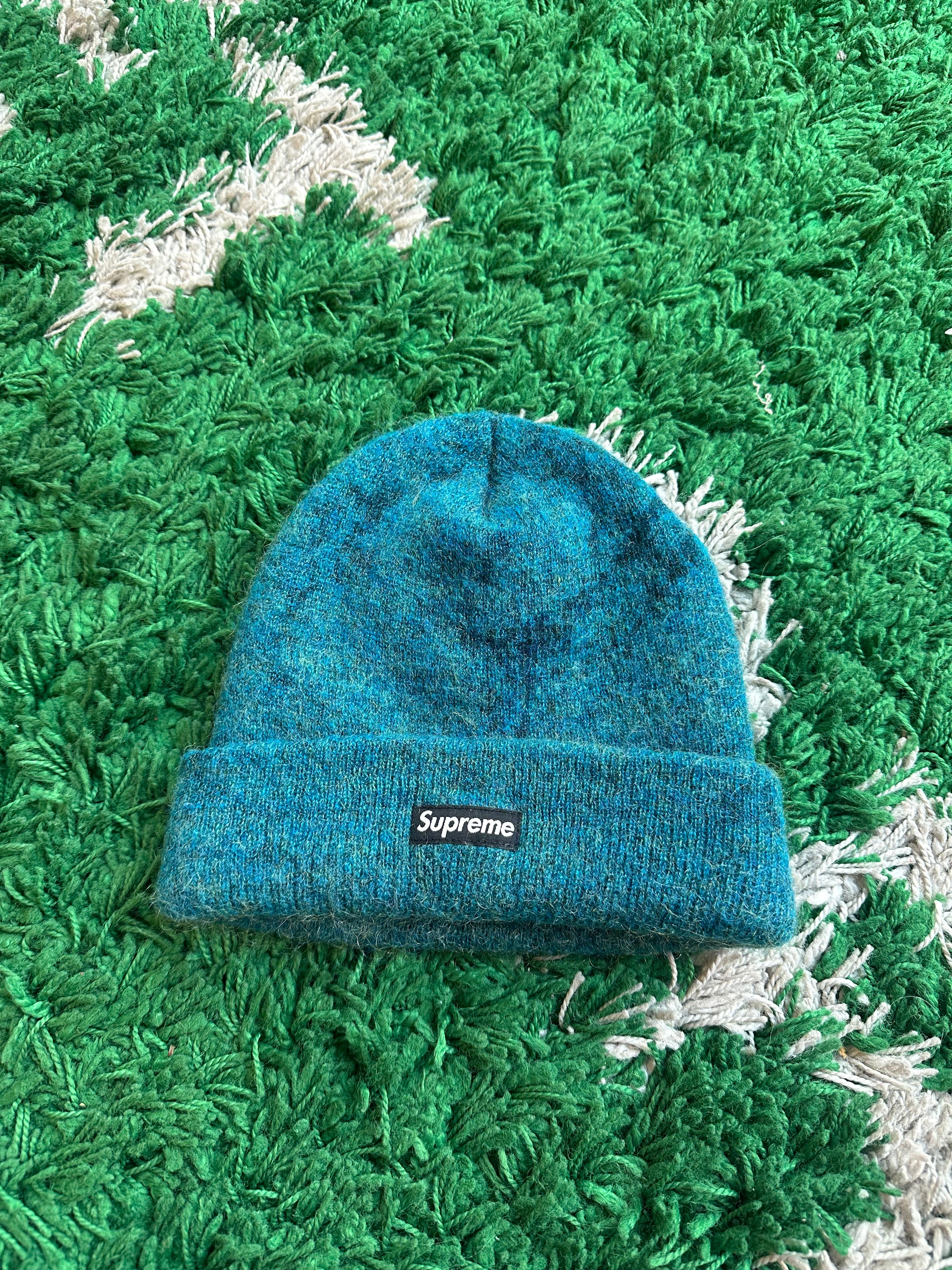 Supreme Beanie Fuzzy Blue