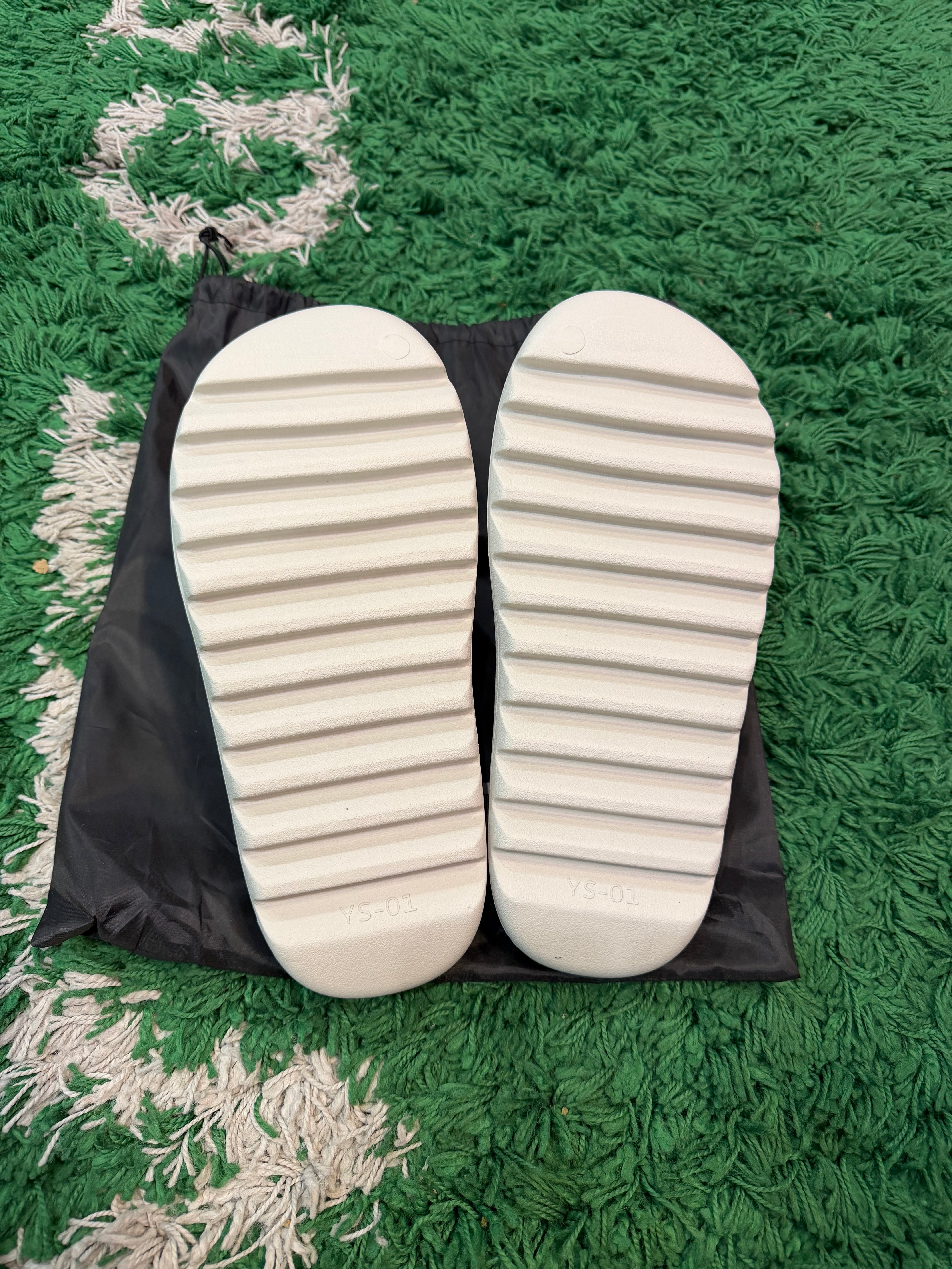Yeezy Slide YS-01 “Cream”