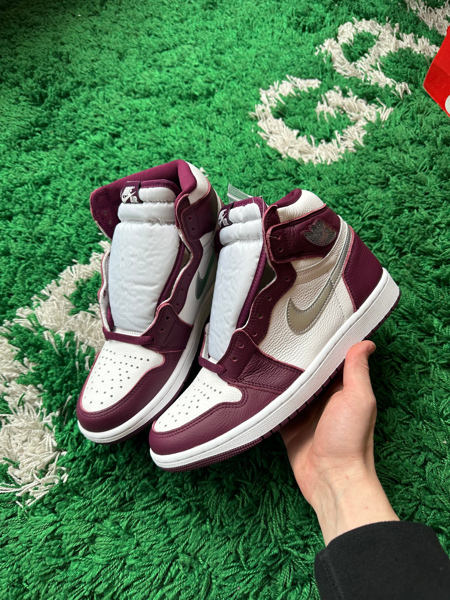 Jordan 1 High “Bordeaux”