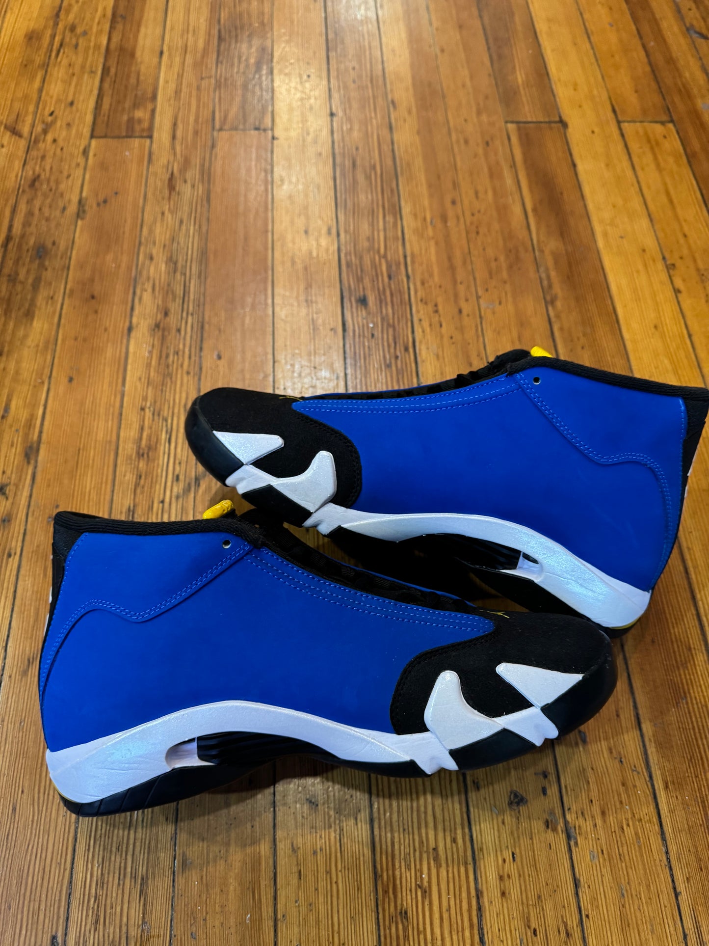 Jordan 14 “Laney” (2023)