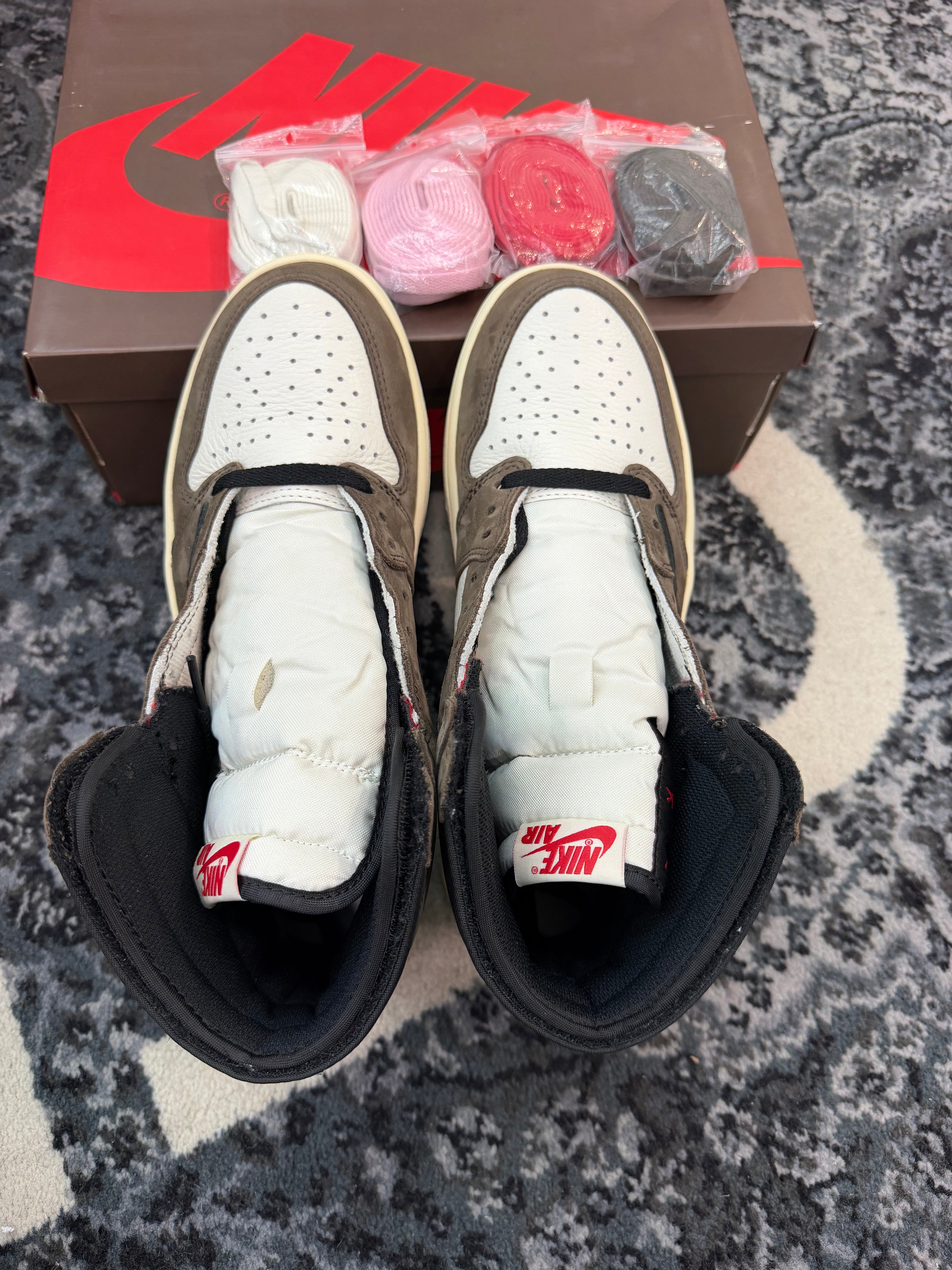 Jordan 1 High x Travis Scott “Mocha”