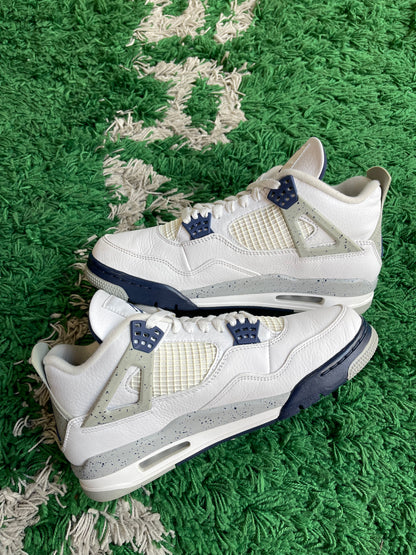 Jordan 4 “Midnight Navy”