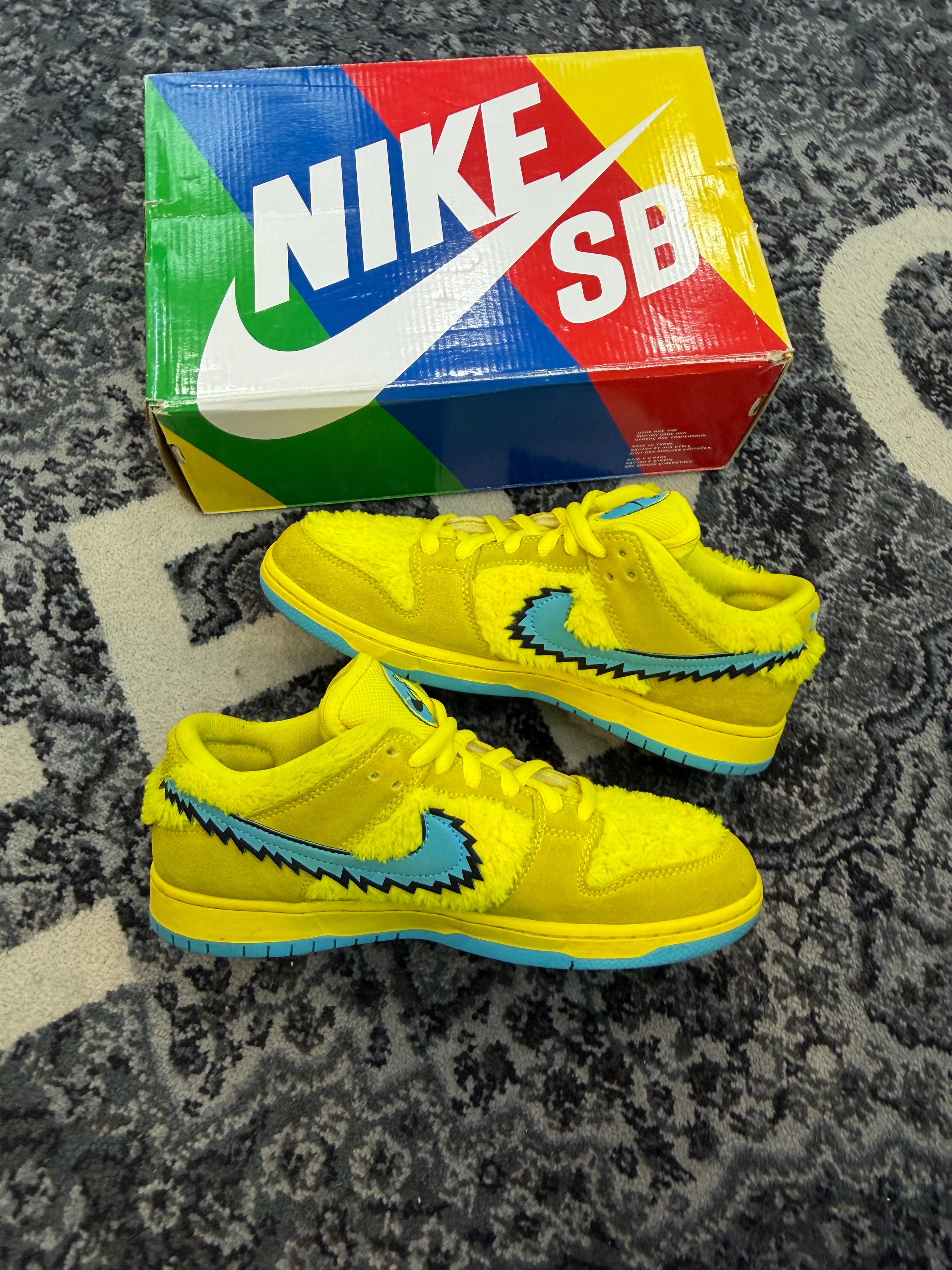 Nike SB Dunk Low Grateful Dead “Opti Yellow”