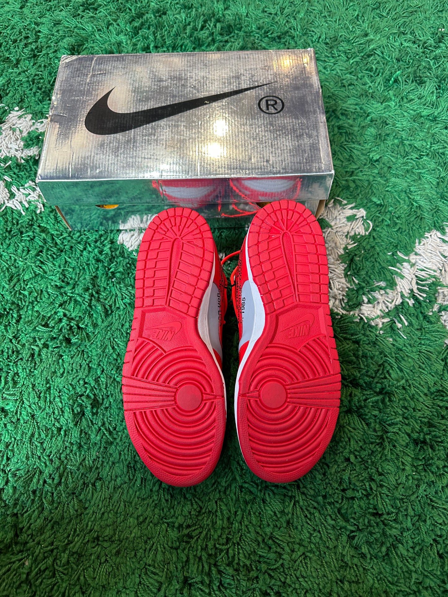 Nike Dunk Low x Off-White “University Red”