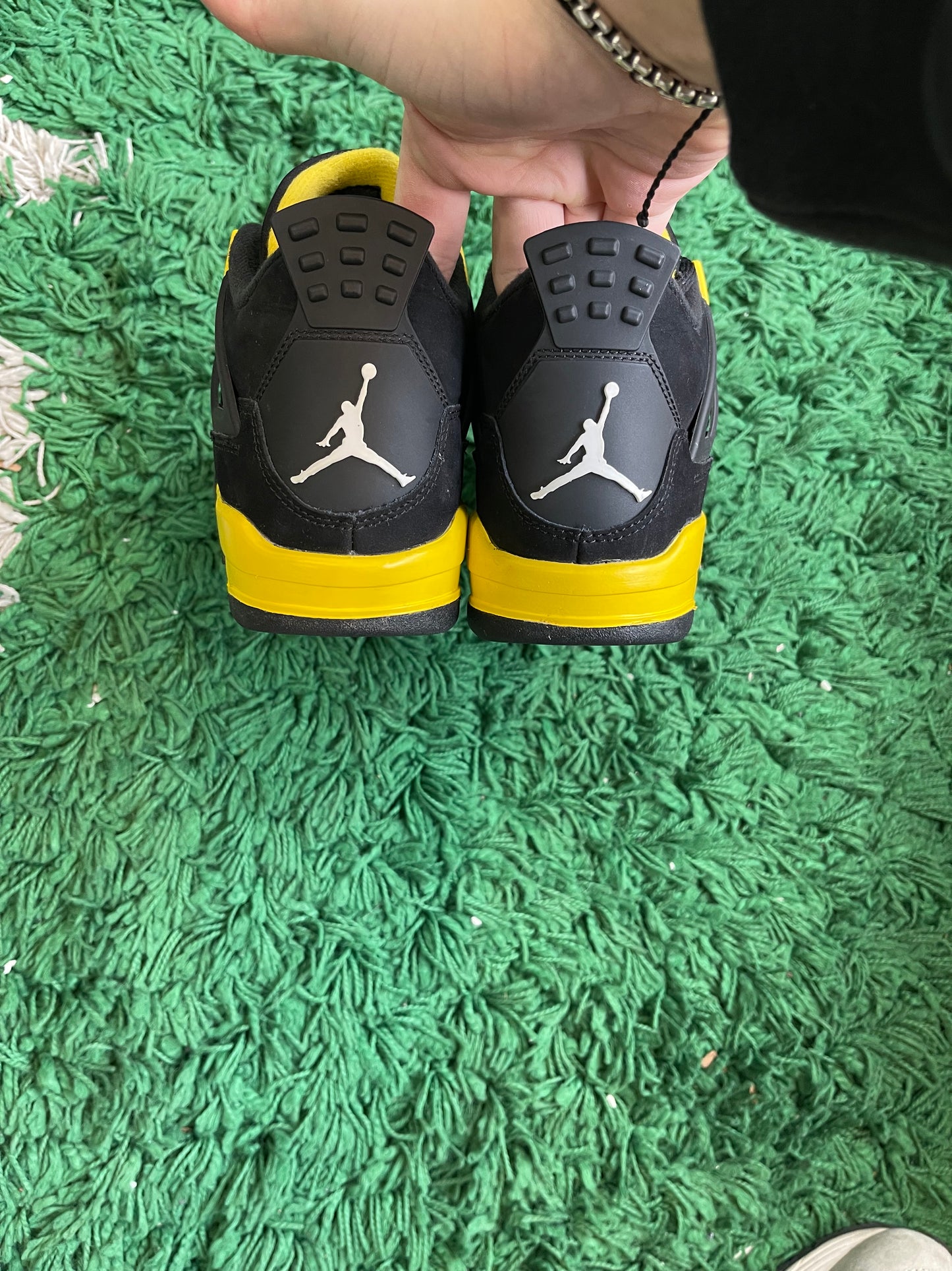 Jordan 4 “Thunder”