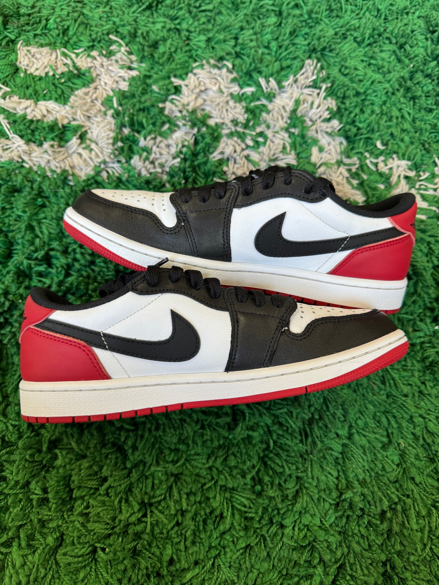 Jordan 1 Low “Black Toe”
