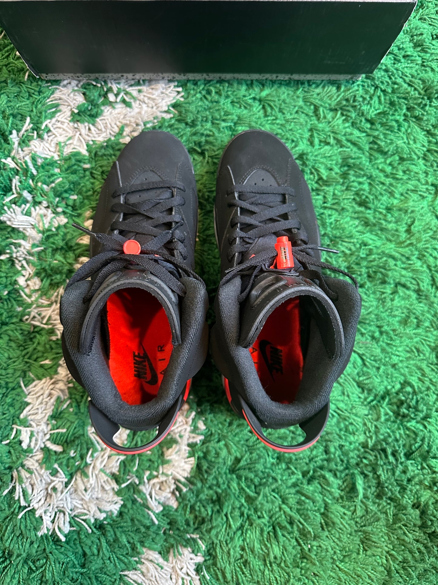 Jordan 6 “Infrared”
