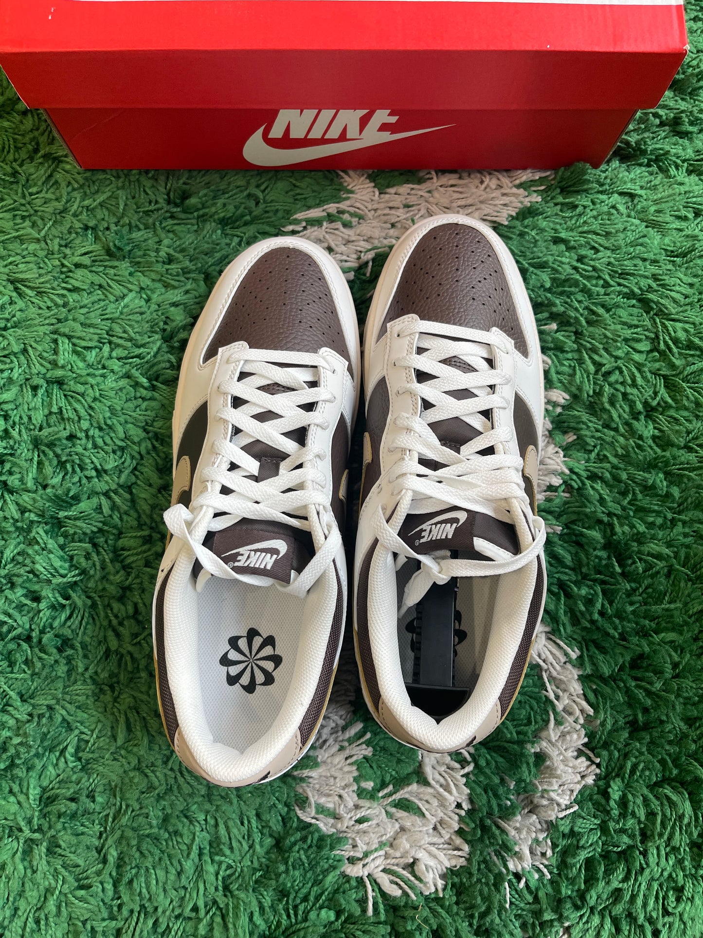 Nike Dunk Low “White Baroque Brown”