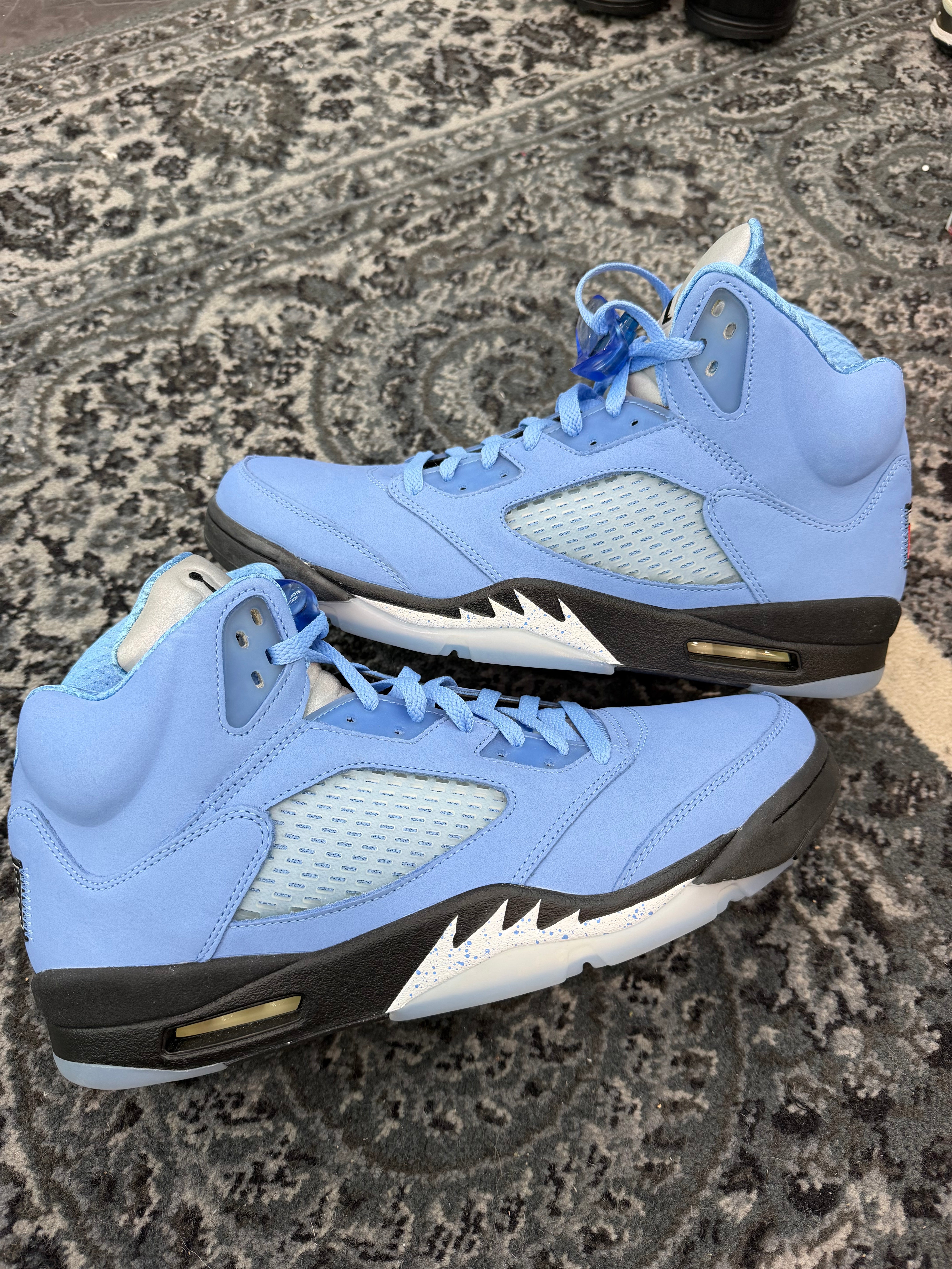 Jordan 5 “UNC”