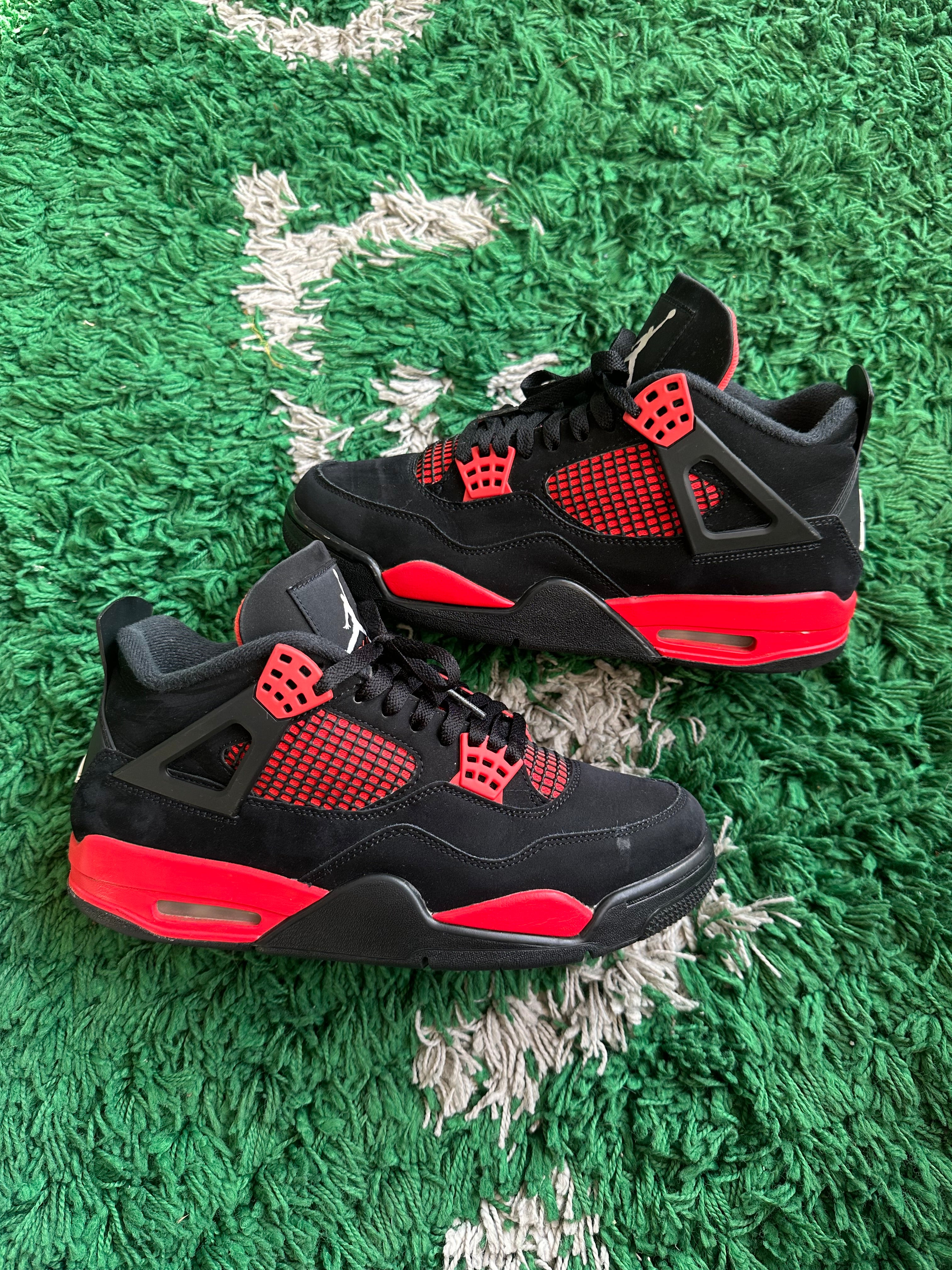 Jordan 4 “Red Thunder”