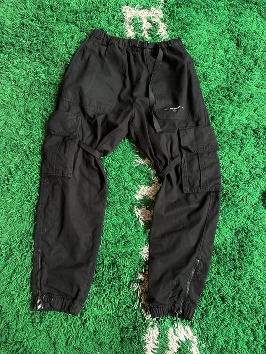 Off-White Cargo Pants “Black” (33)