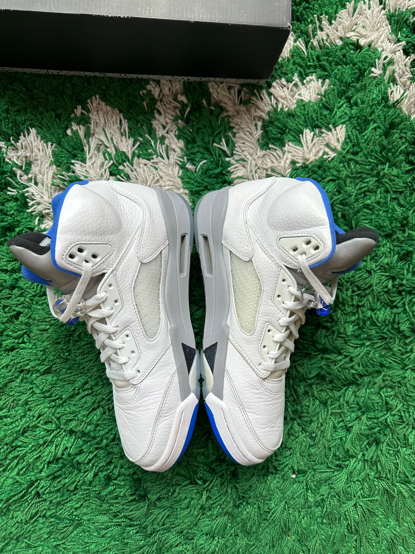 Jordan 5 “White Stealth”