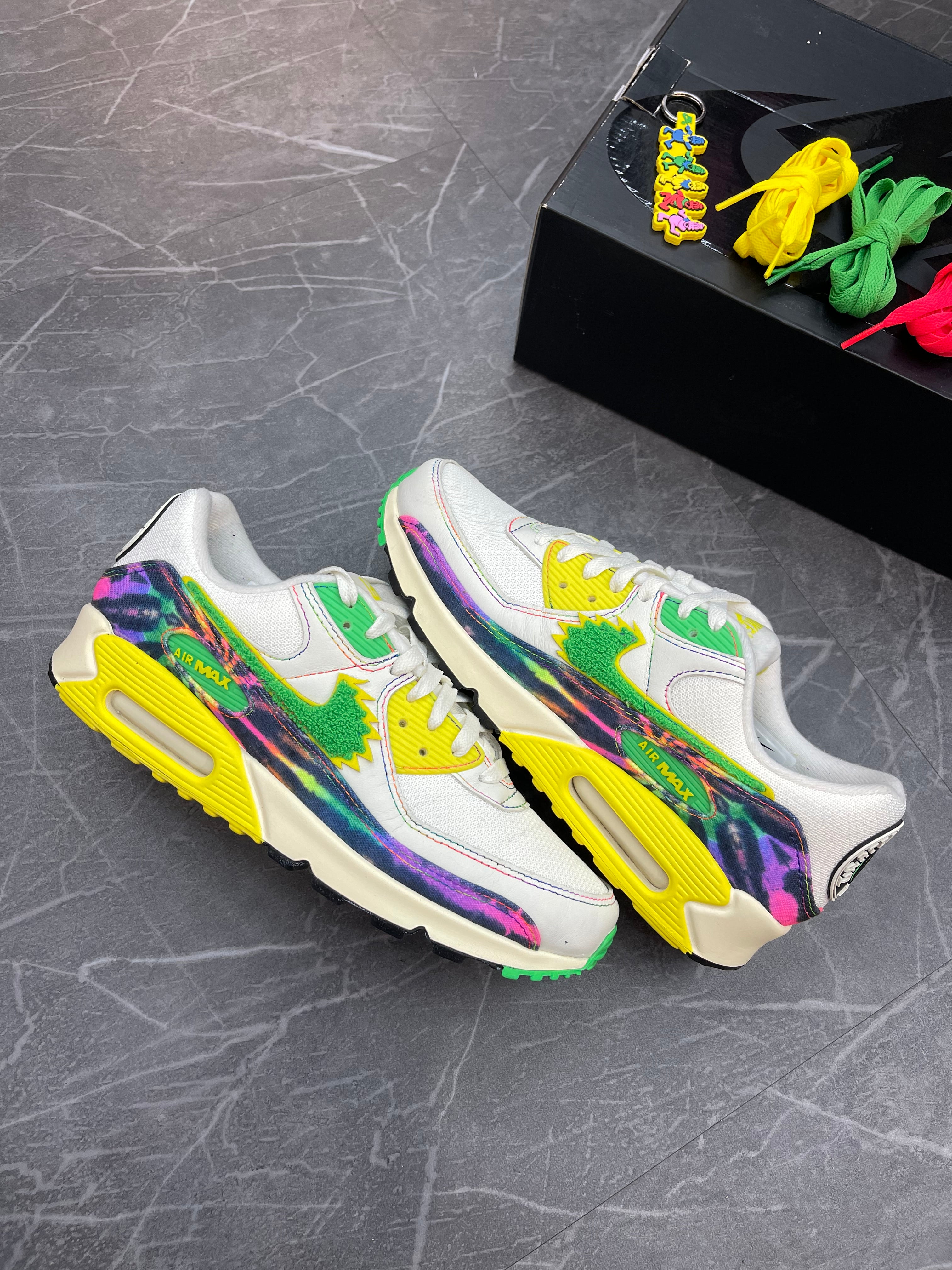 Nike Air Max 90 x Oregon “Grateful Dead”