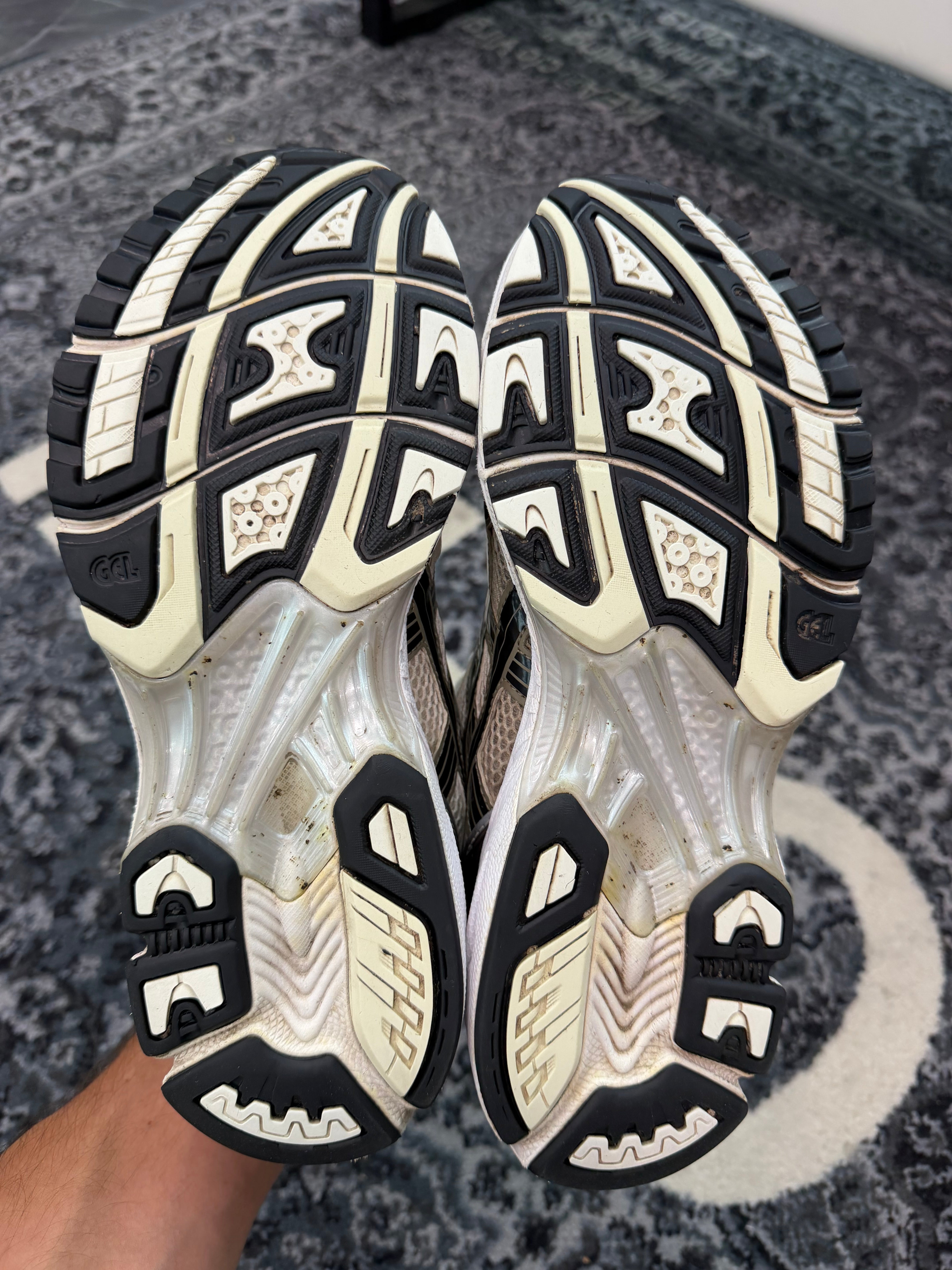ASICS Gel Kayano-14 “Cream Metallic Plum”