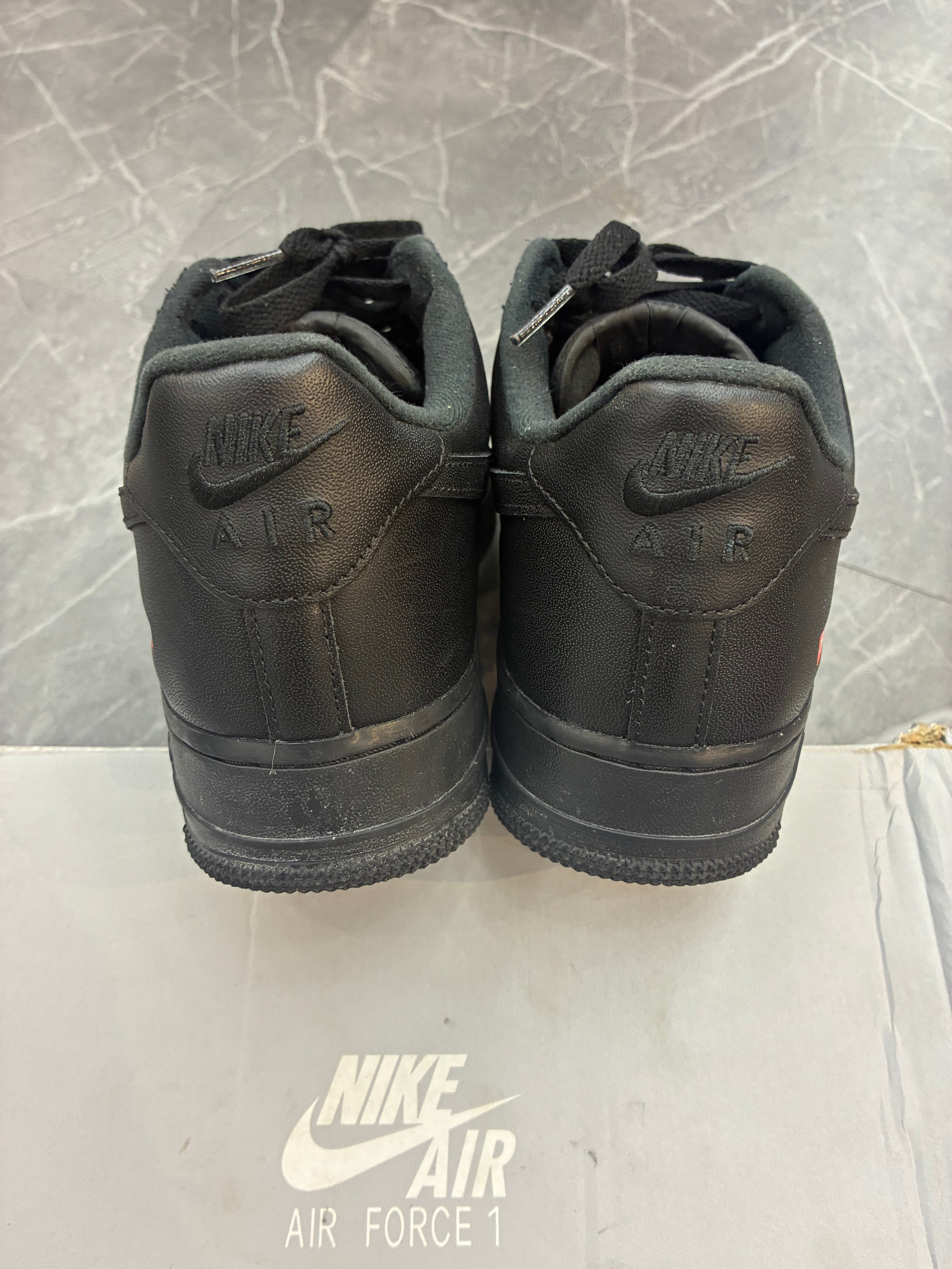 Supreme Air Force 1 Low “Black”