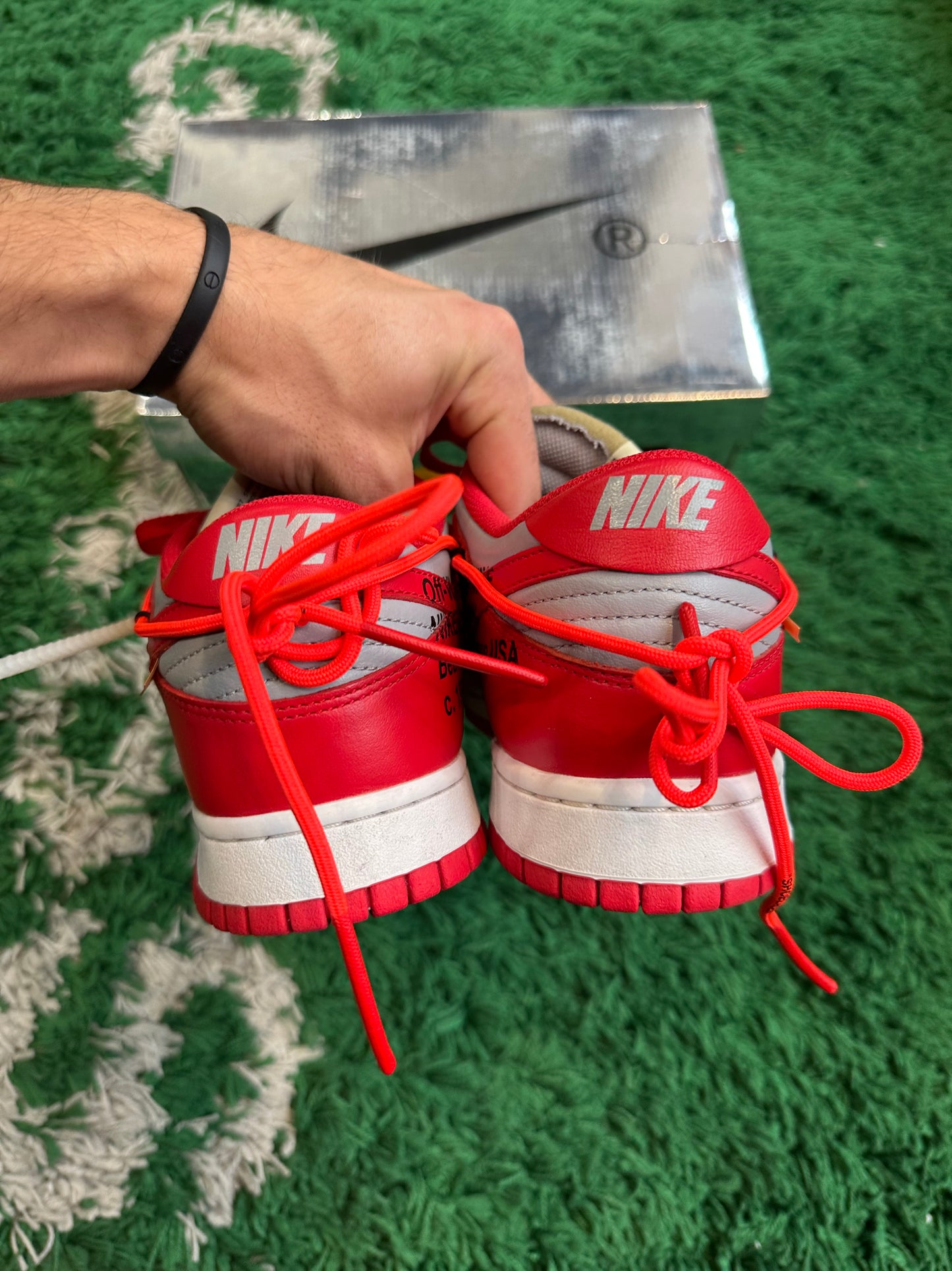 Nike Dunk Low Off White “University Red”