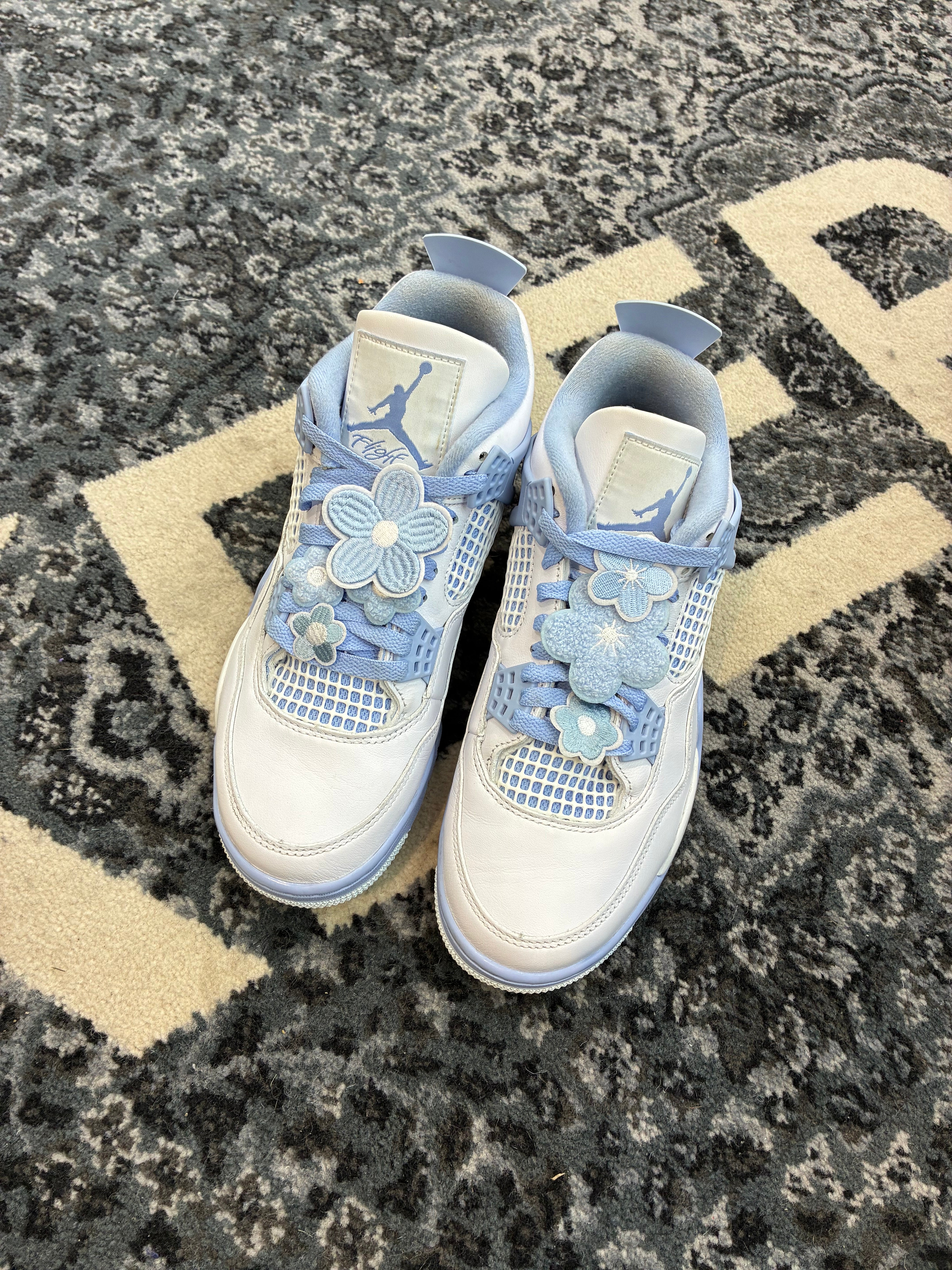 Jordan 4 “Forget Me Not”