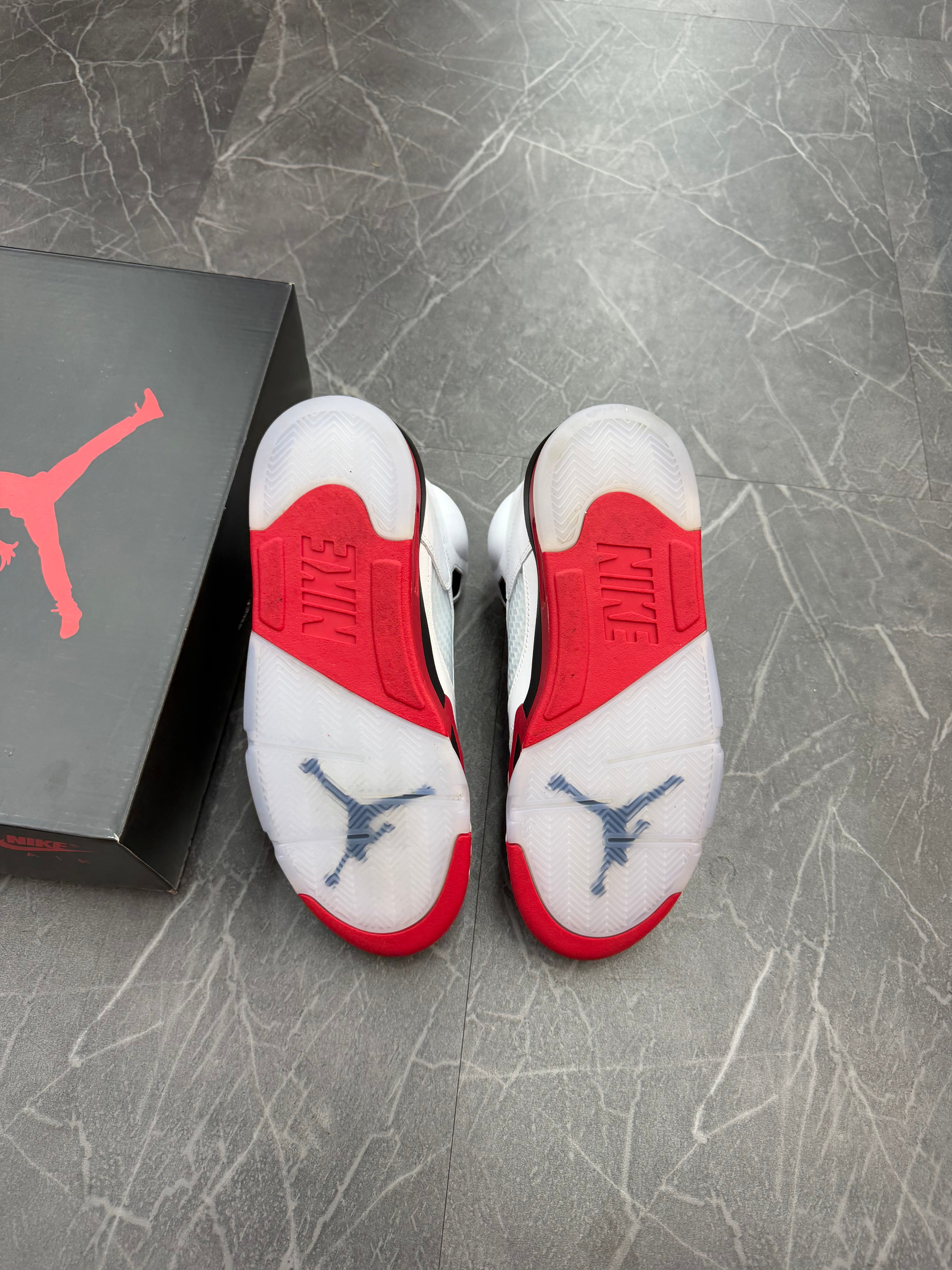 Jordan 5 “Fire Red”