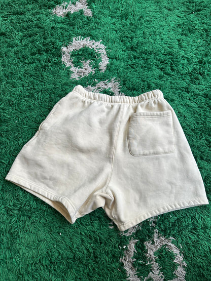 Essential Shorts “Off White”