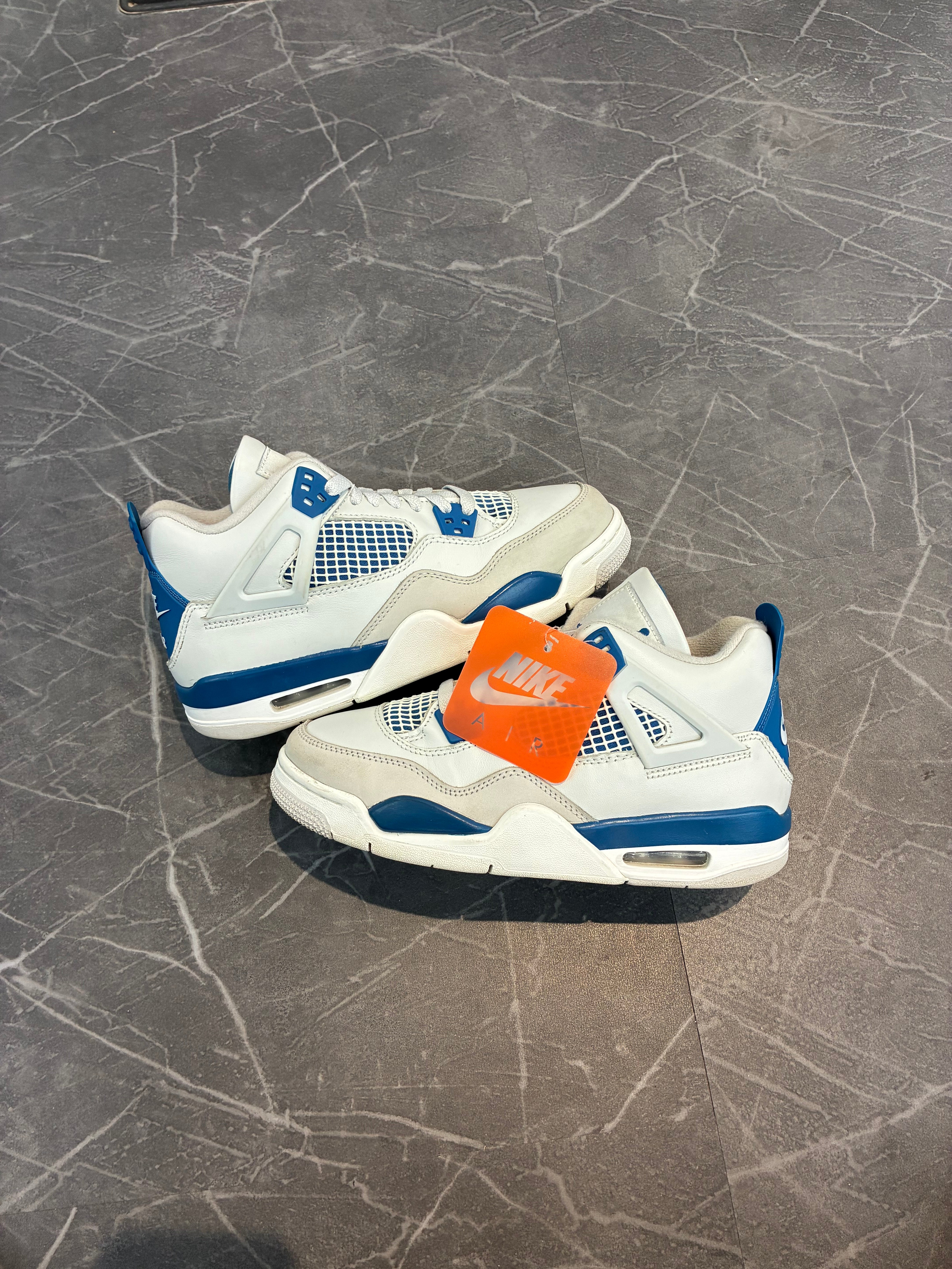 Jordan 4 “Military Blue”