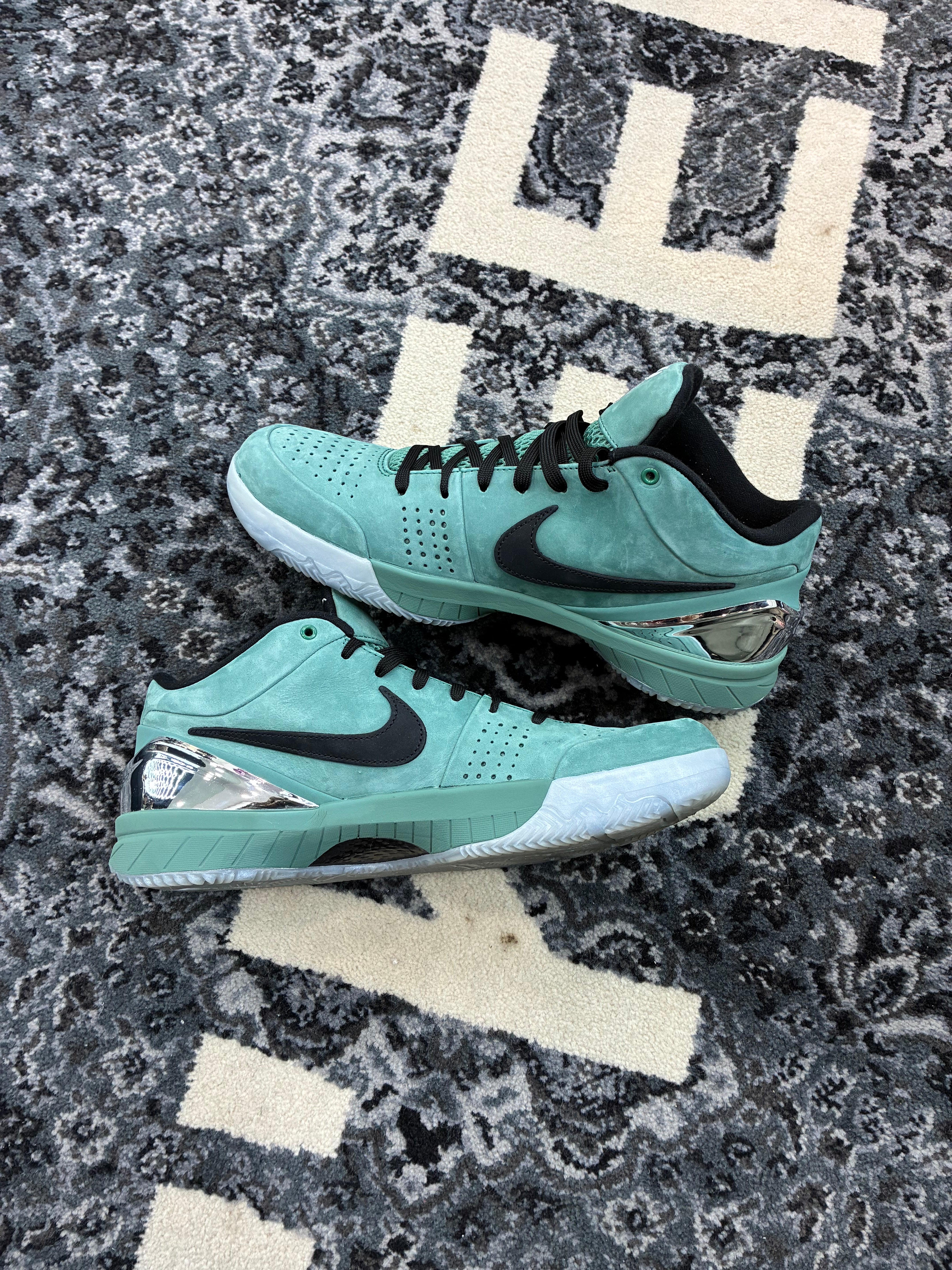 Nike Kobe 4 Protro “Girl Dad”