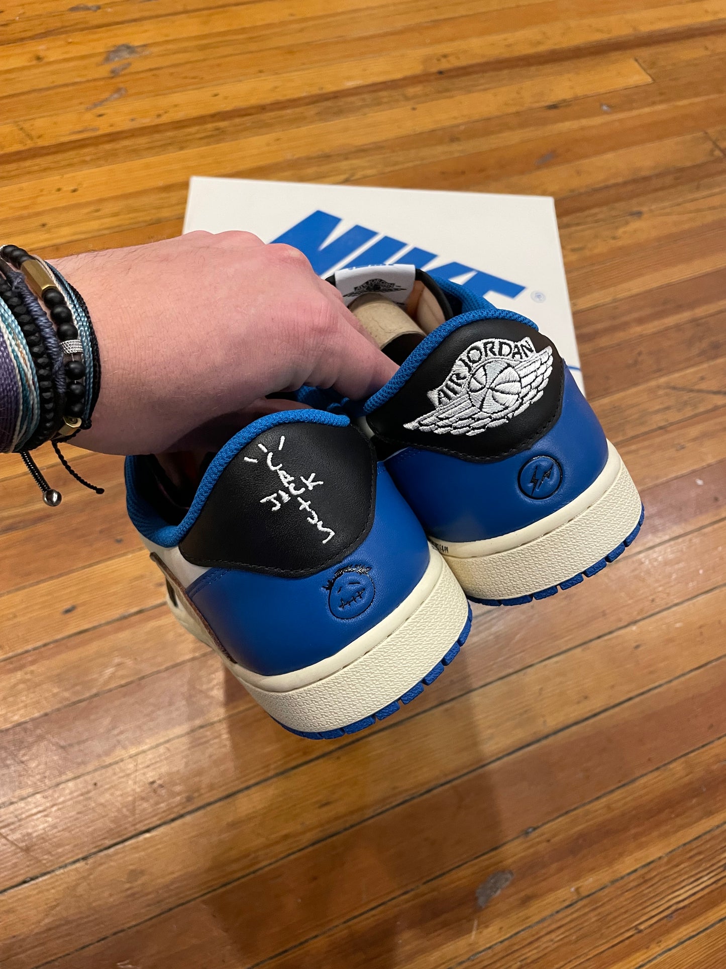 Jordan 1 Low x Travis Scott “Fragment”