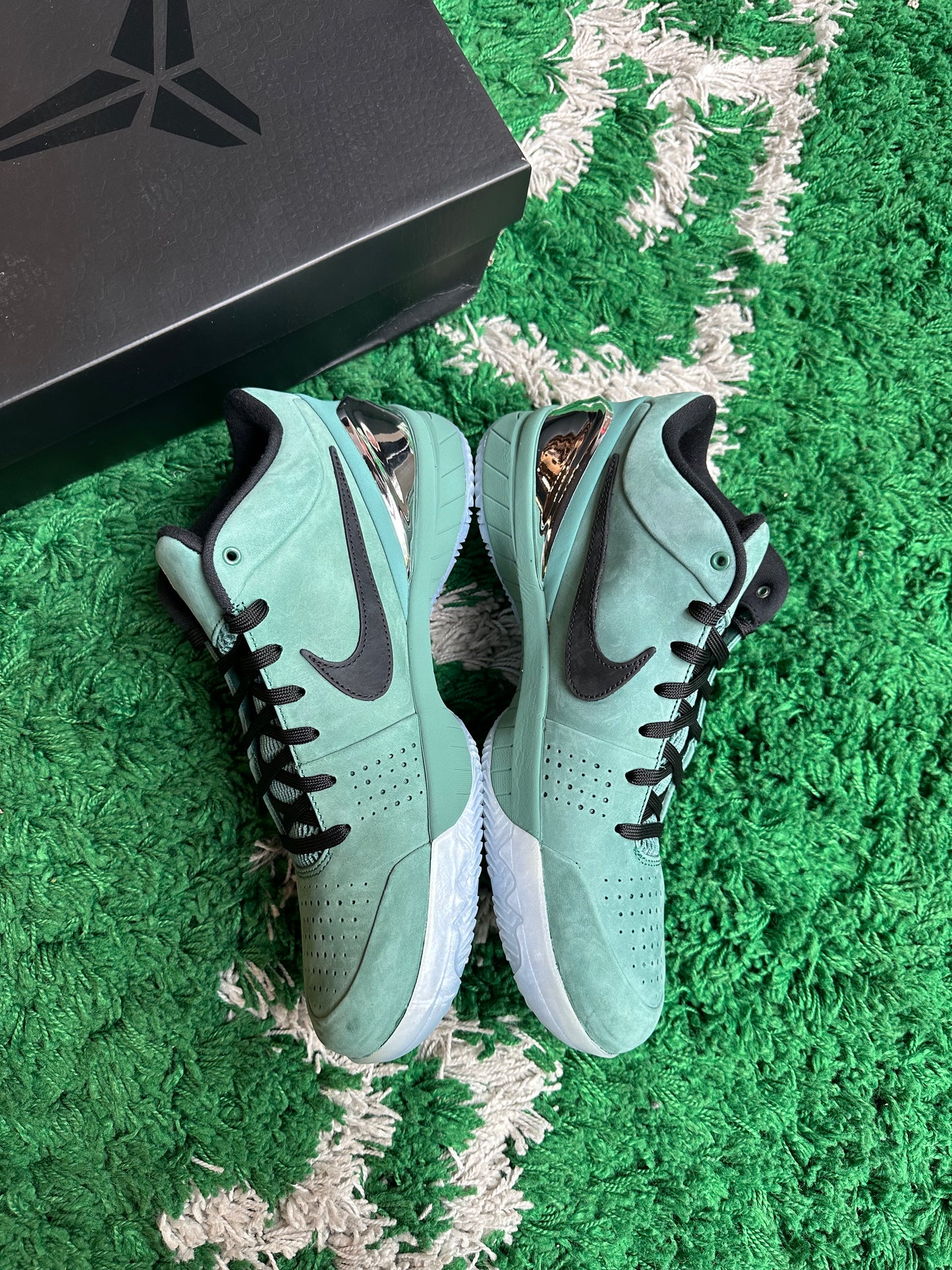 Nike Kobe 4 Protro “Girl Dad”