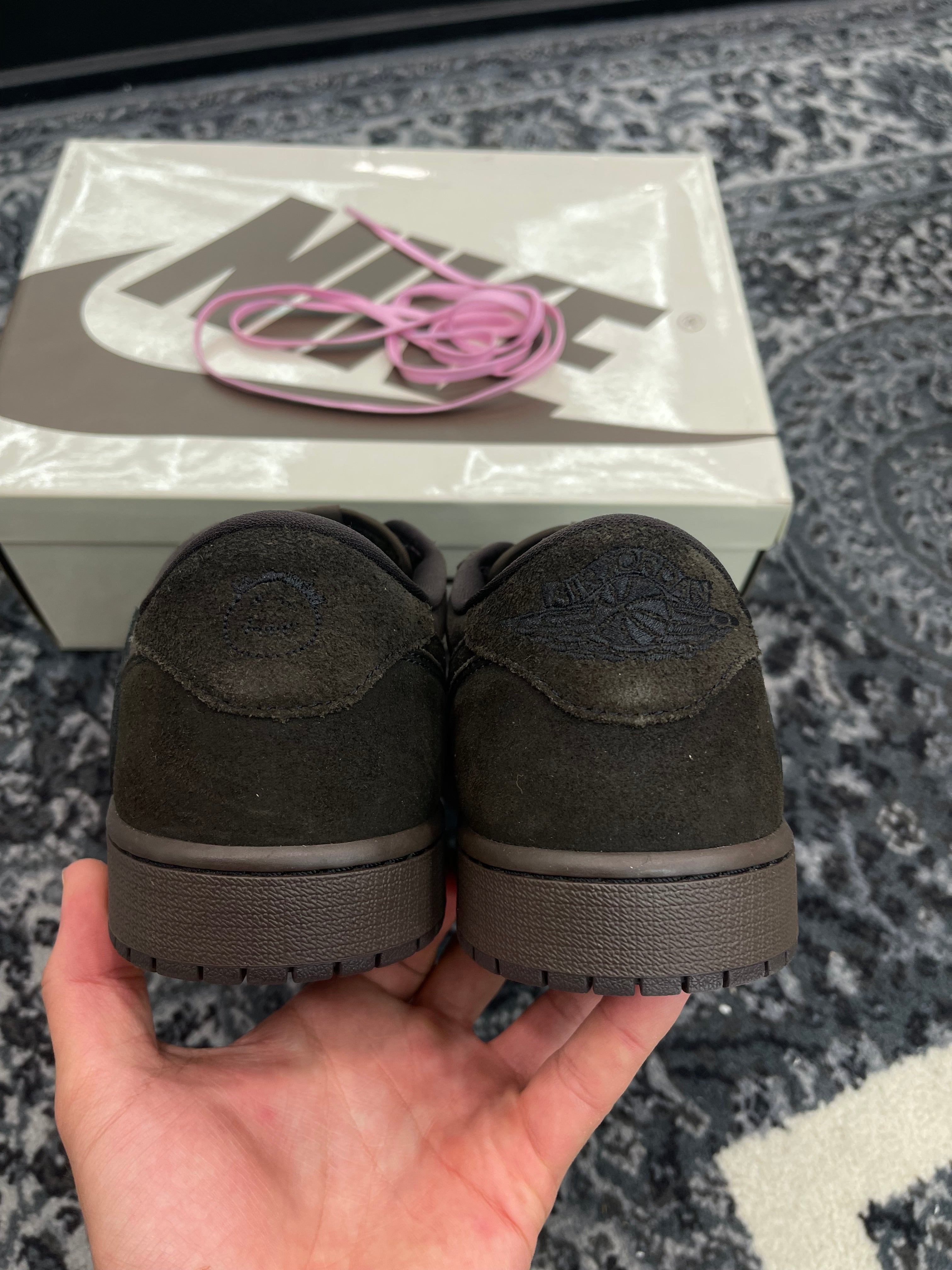 Jordan 1 Low x Travis Scott “Velvet Brown”