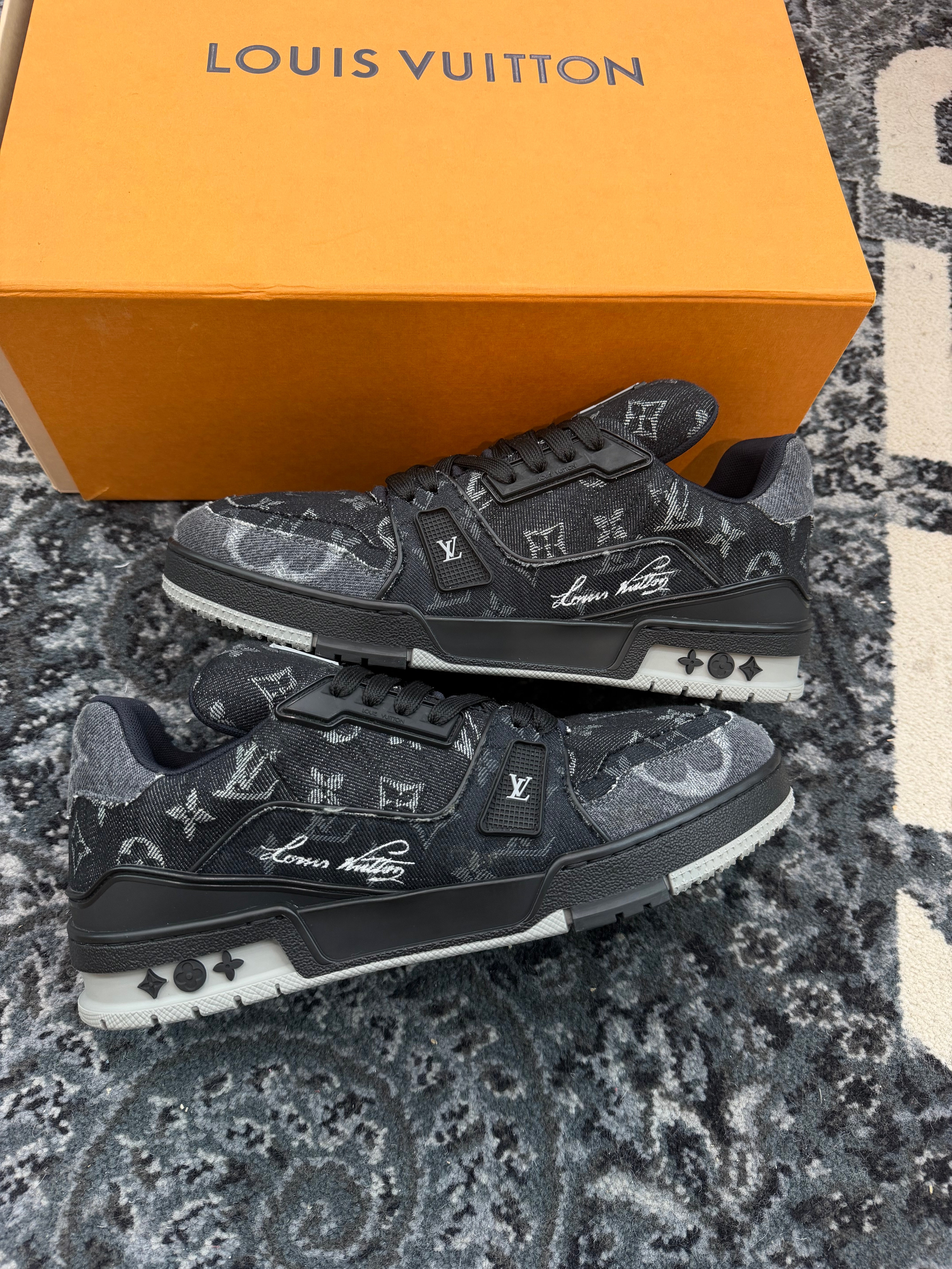 Louis Vuitton Trainer “Black Monogram Denim”