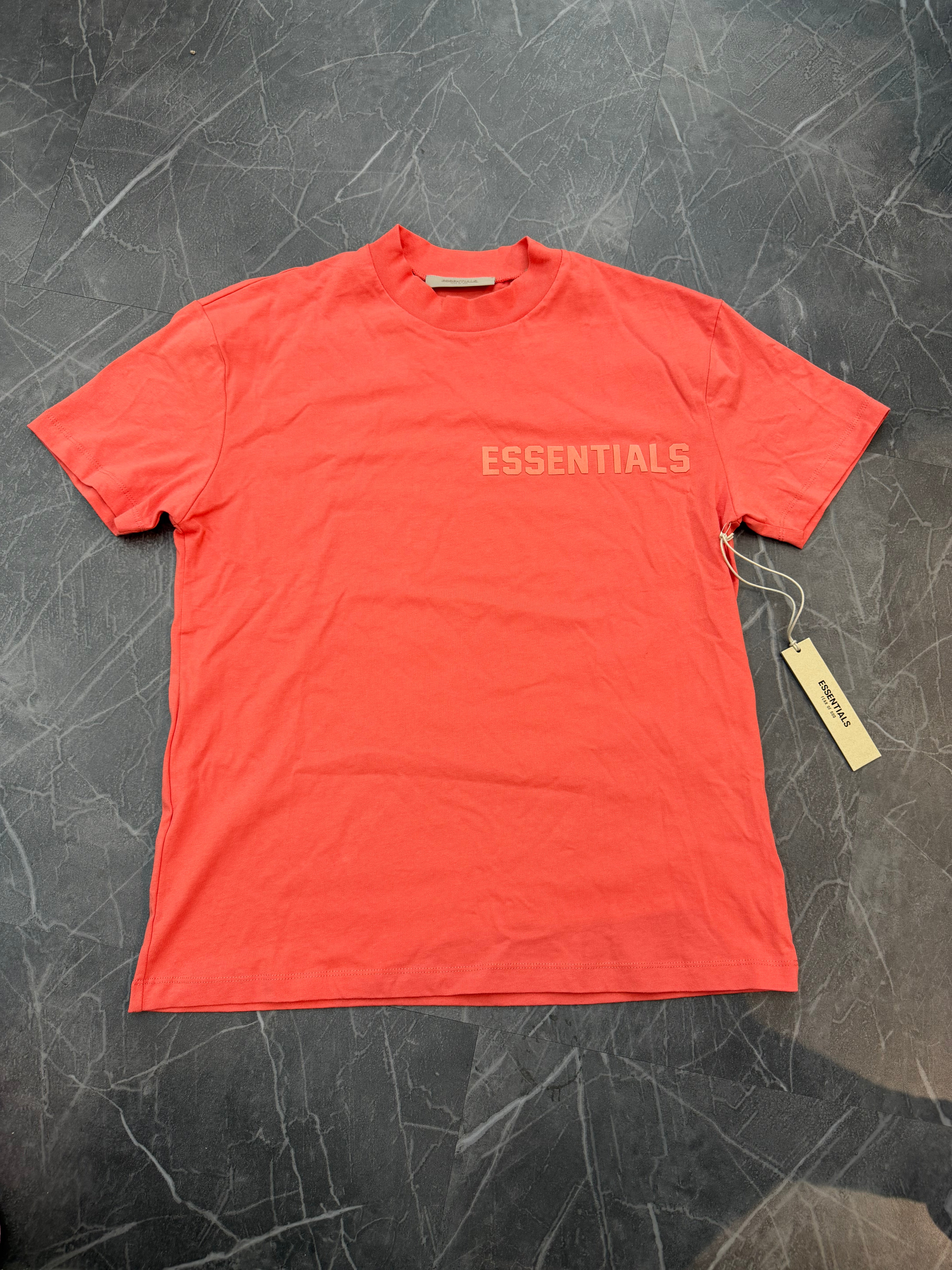 Essentials Tee “Coral”