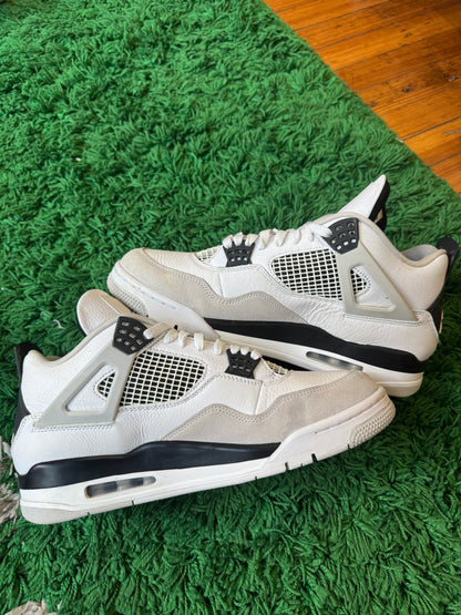 Jordan 4 “Military Black”