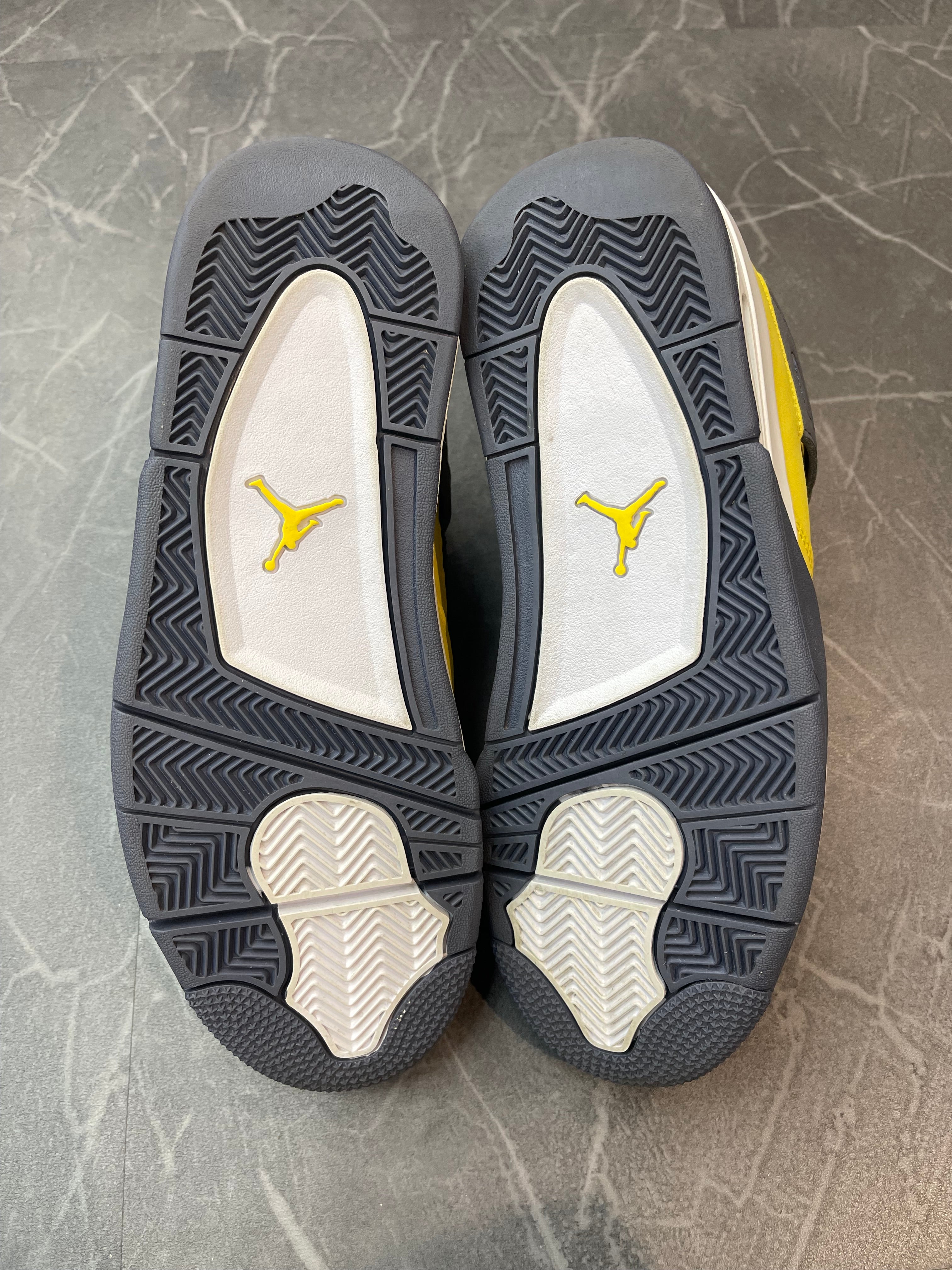 Jordan 4 “Lightning”
