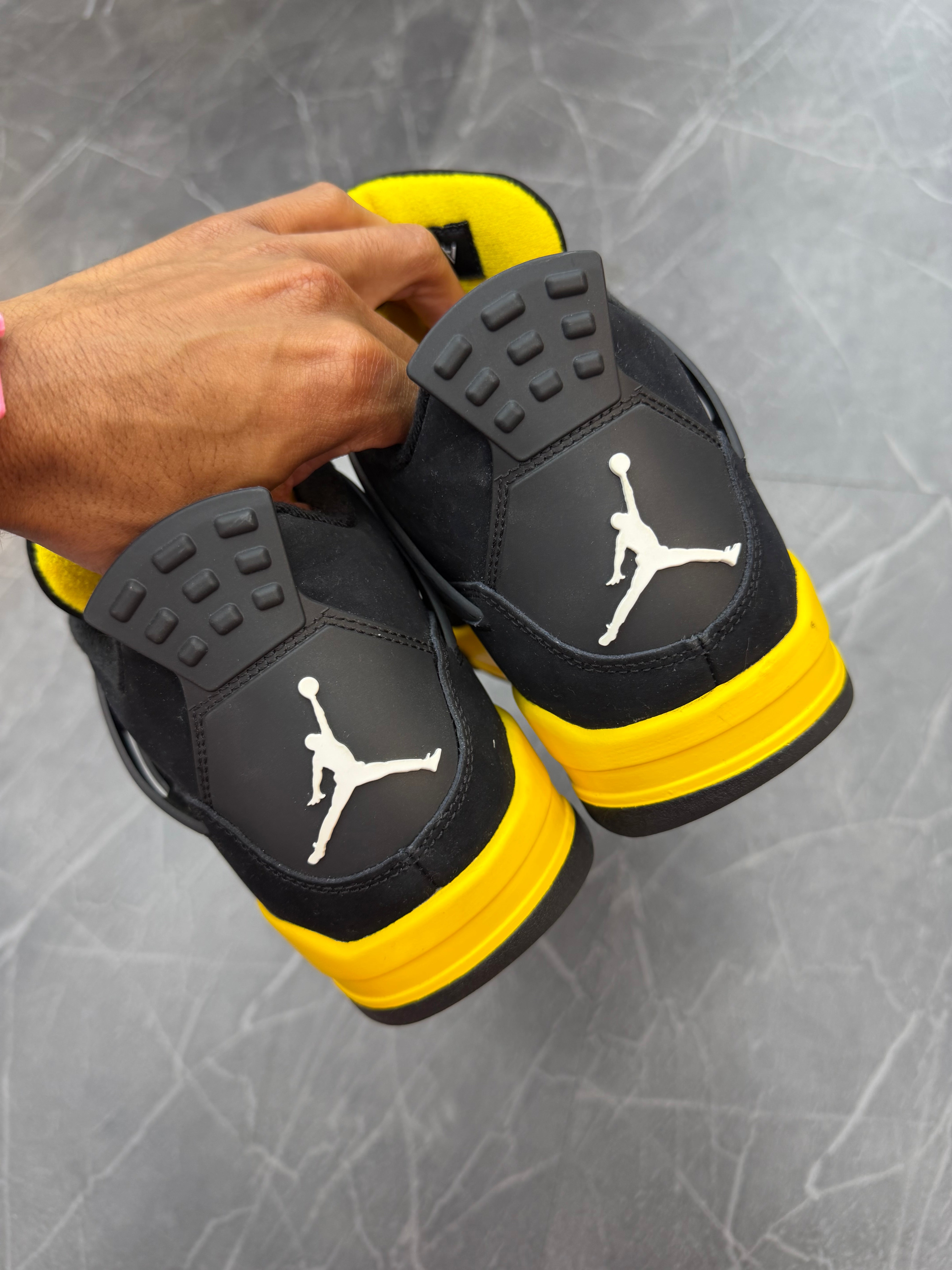 Jordan 4 “Thunder”