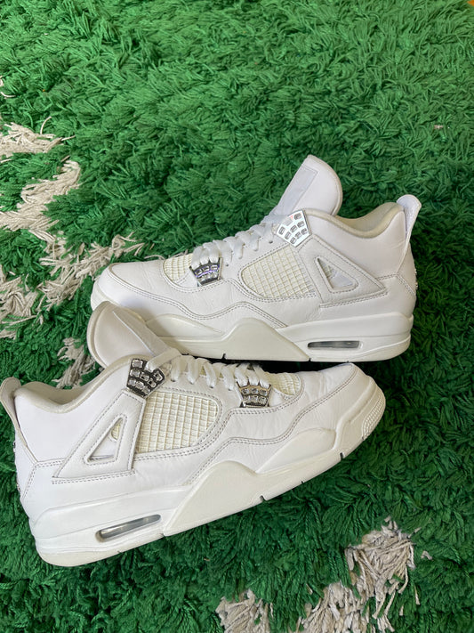 Jordan 4 “Pure Money” (2017)