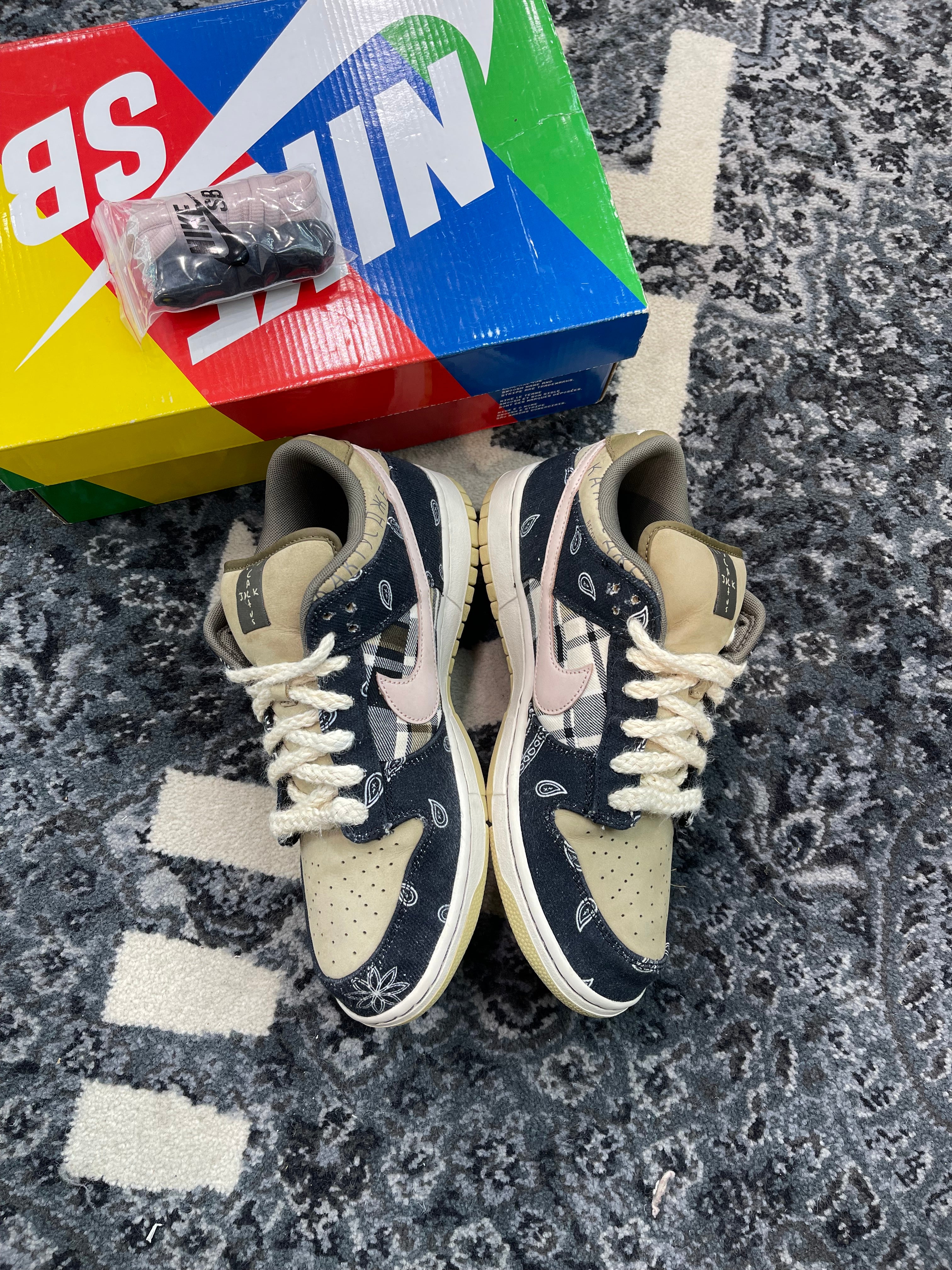 Nike SB Dunk Low “Travis Scott”